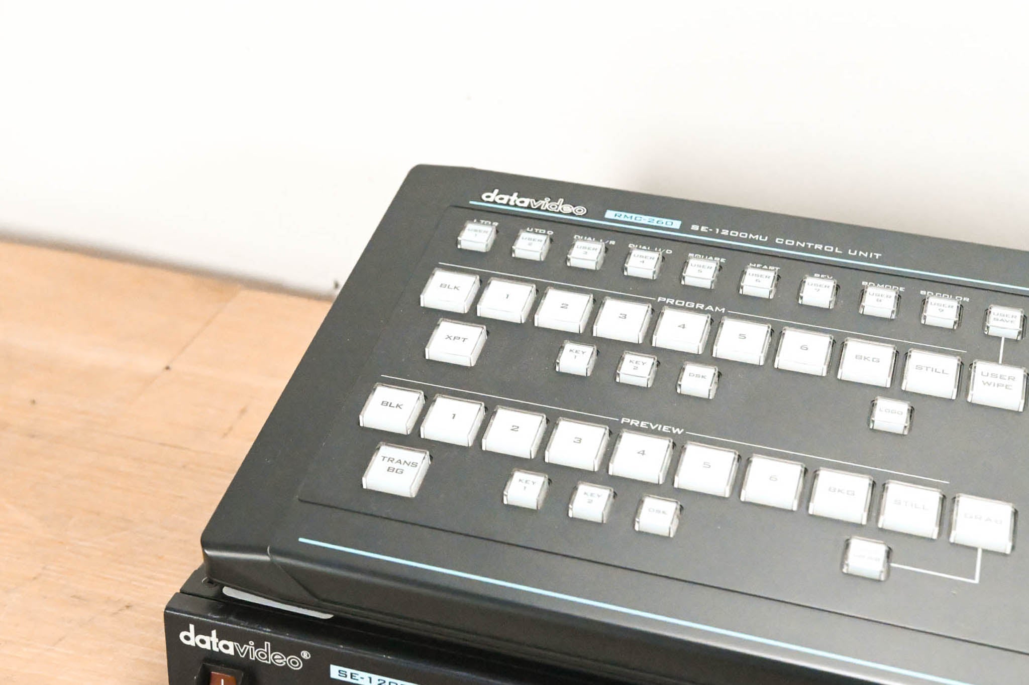 Datavideo SE-1200MU 6-Input Switcher with RMC-260 Controller (NO PSU)
