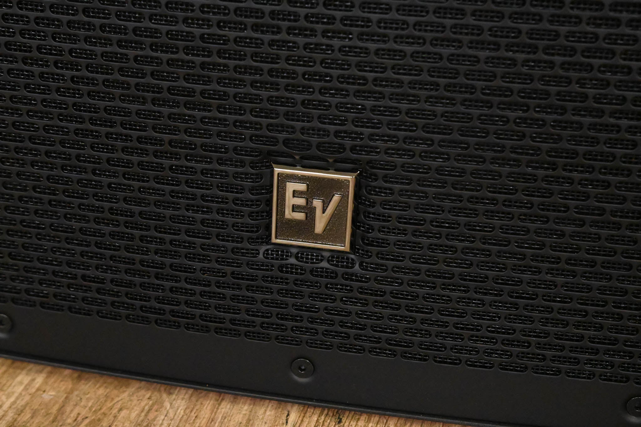 Electro-Voice (EV) ZLX115P 15" 2-Way Passive Loudspeaker