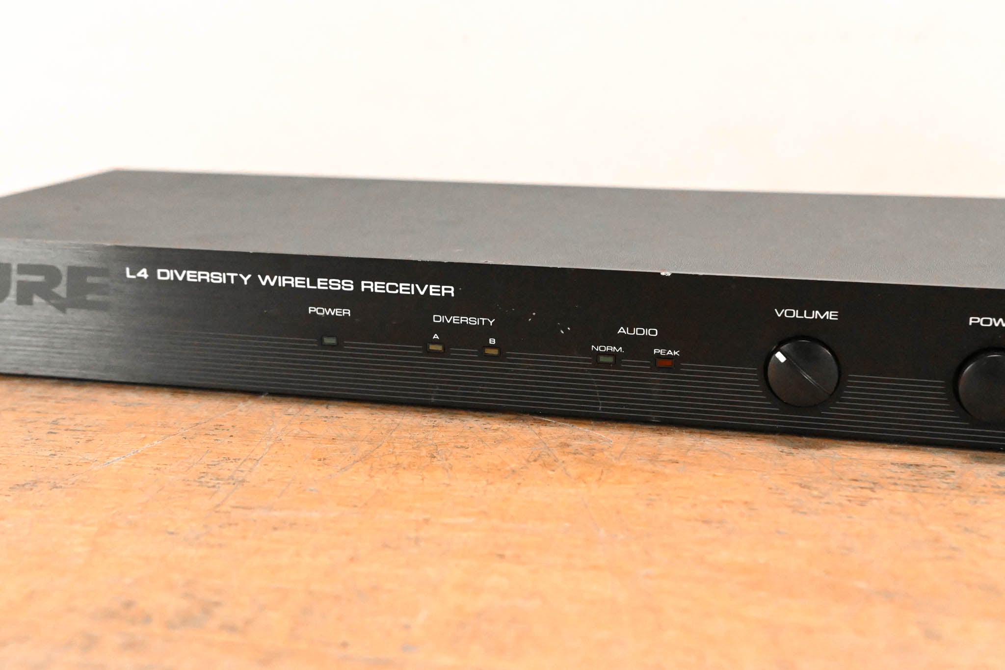 Shure L4 Diversity Wireless Receiver - 171.845 MHz (NO POWER SUPPLY)