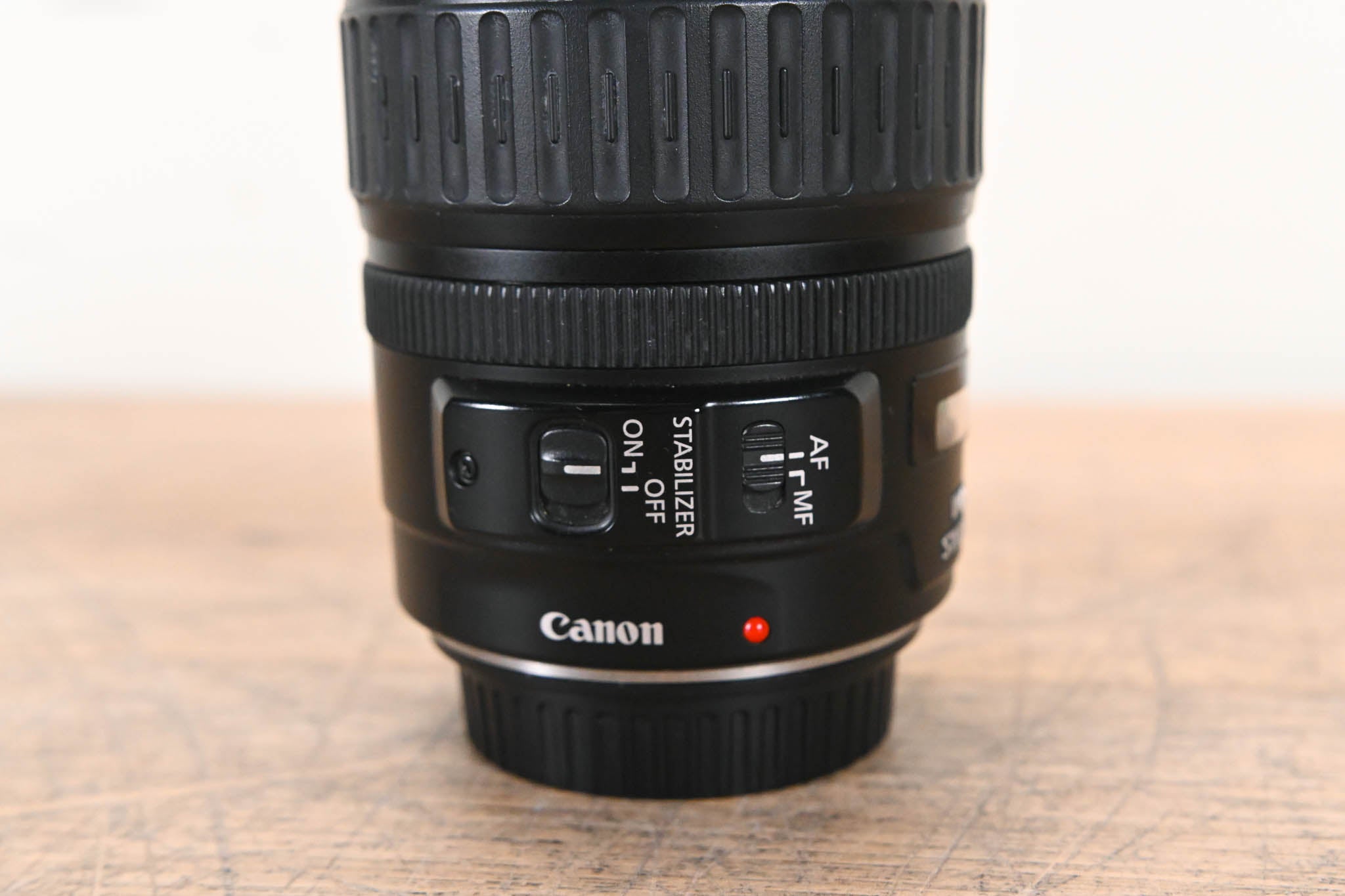 Canon EF 28-135mm f/3.5-5.6 IS USM Lens