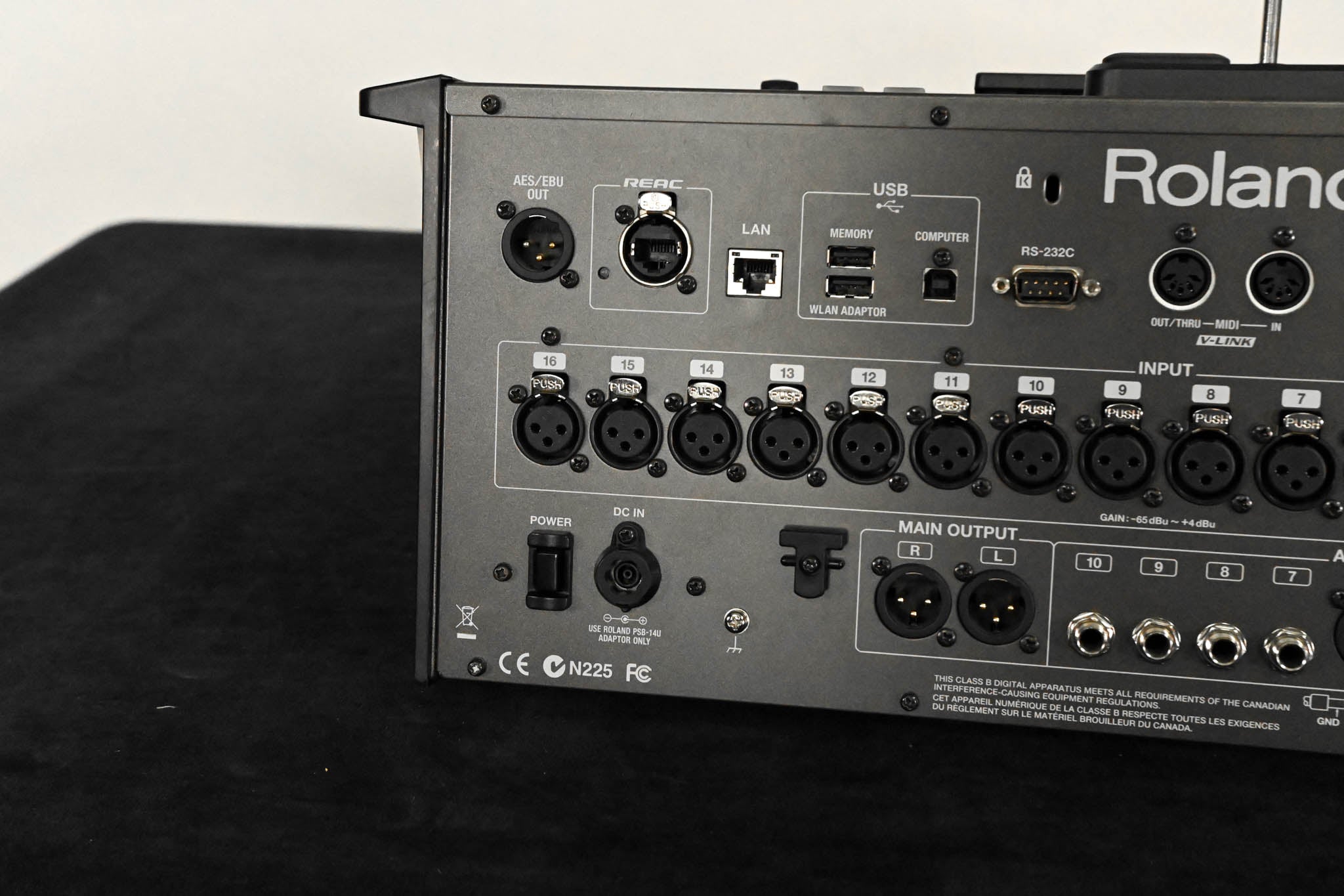 Roland M-200i 32-Channel Live Digital V-Mixer Console