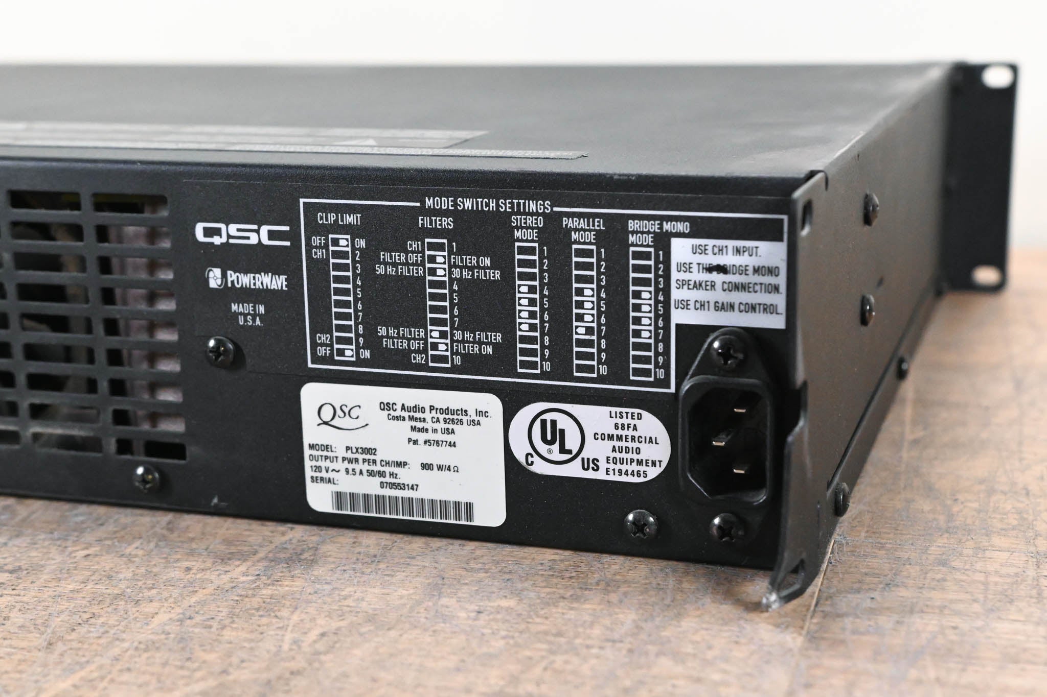 QSC PLX3002 2-Channel Power Amplifier