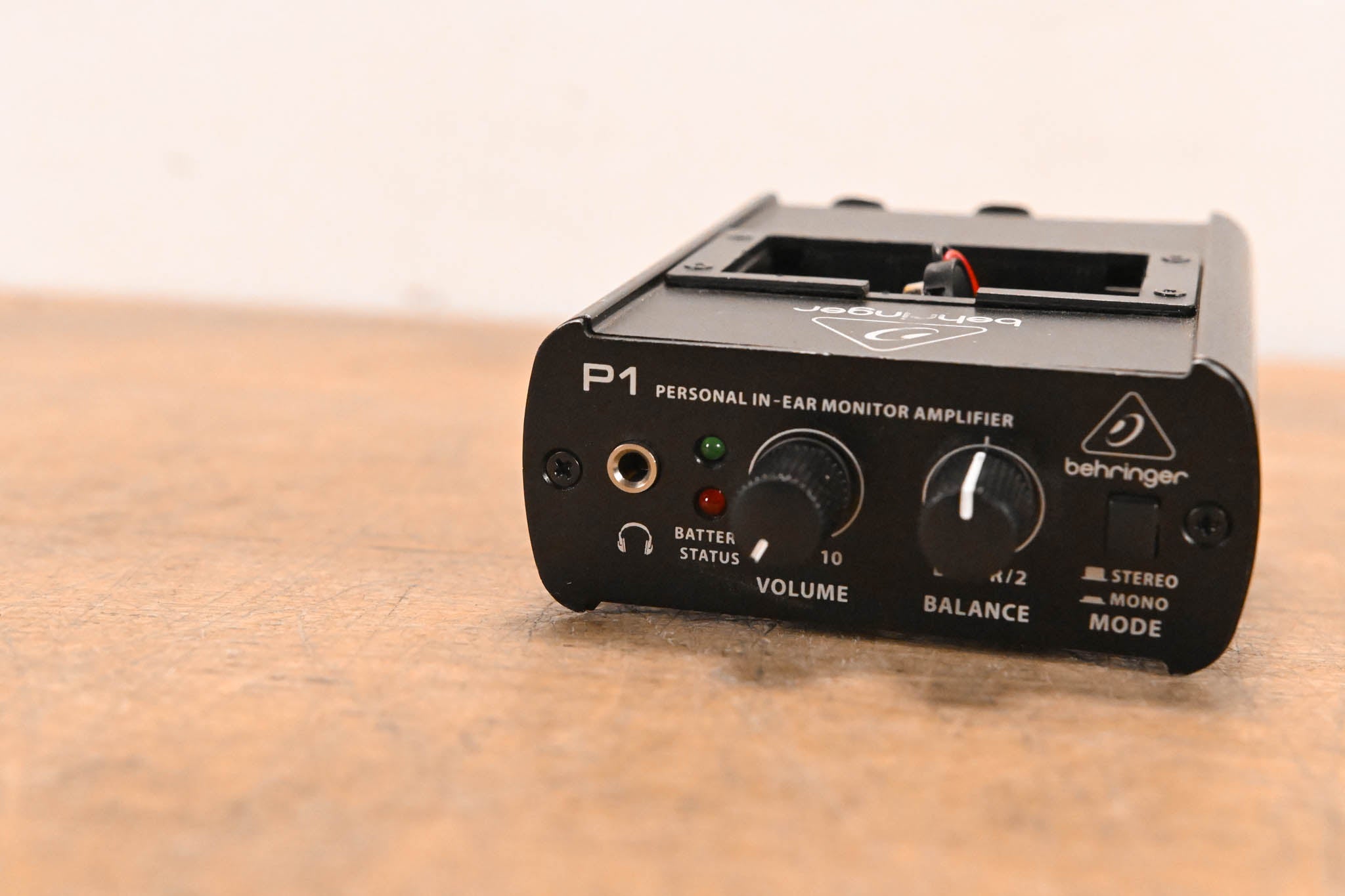 Behringer Powerplay P1 Personal In-Ear Monitor Amplifier