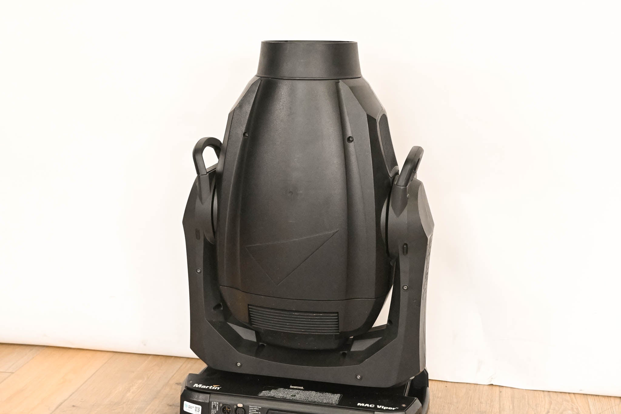 Martin MAC Viper Profile High Output Discharge-Based Moving Light