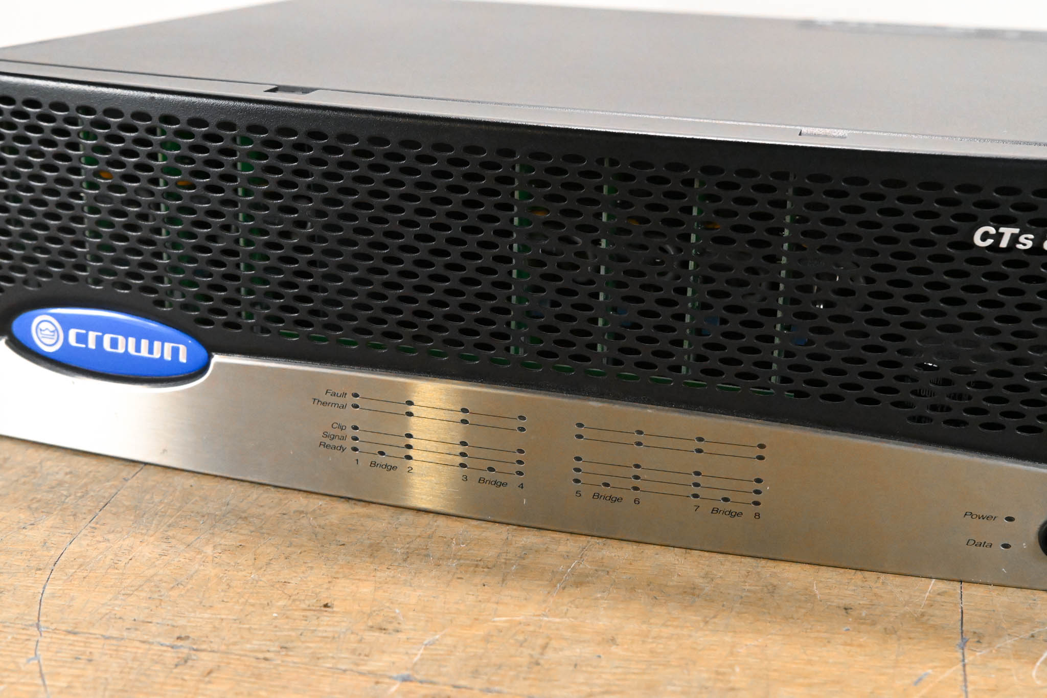 Crown CTs 8200 200W 8-Channel Power Amplifier