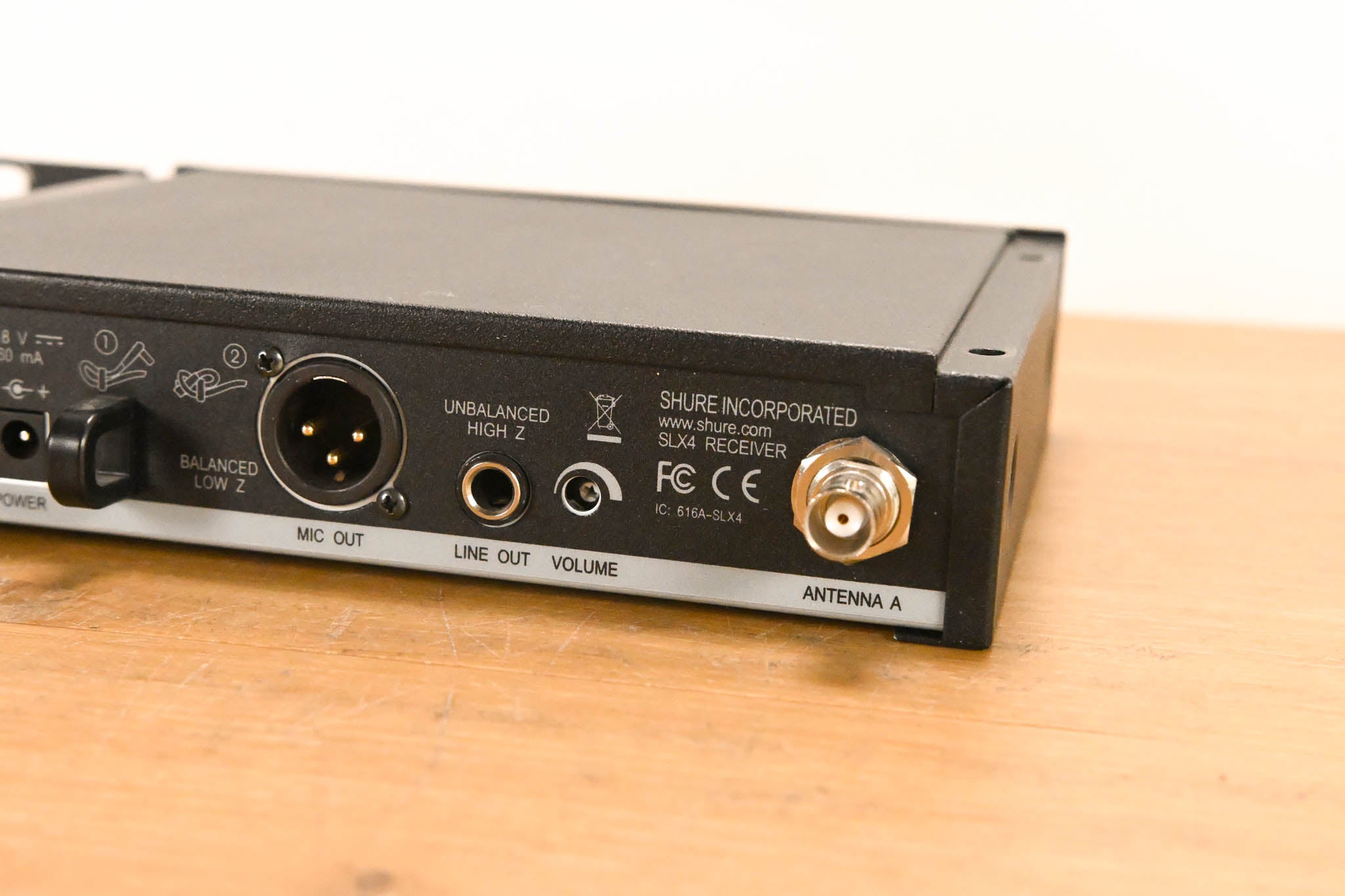 Shure SLX14 Bodypack Wireless System - J3 Band (NO POWER SUPPLY)