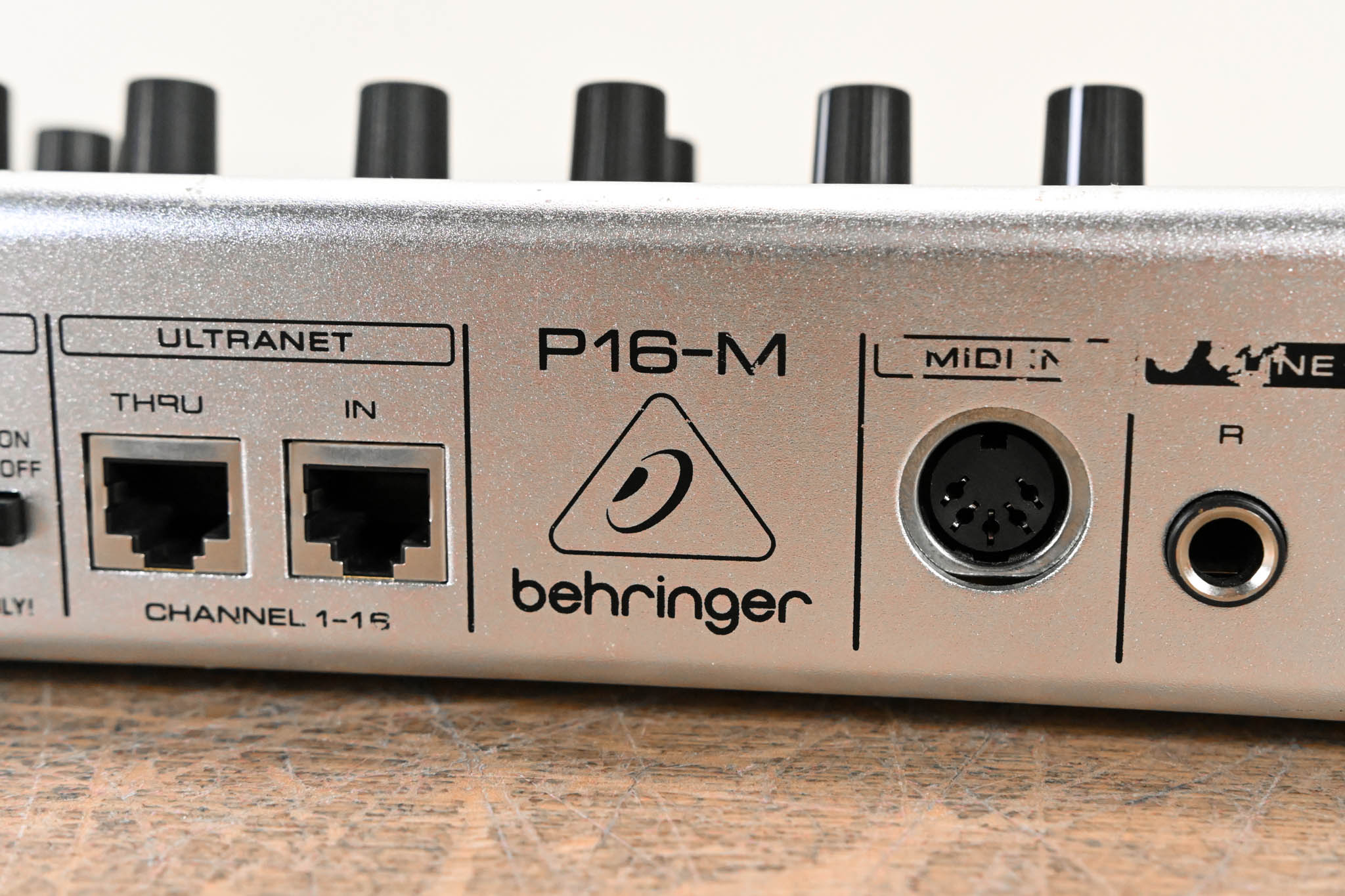 Behringer Powerplay P16-M 16-Channel Digital Personal Mixer