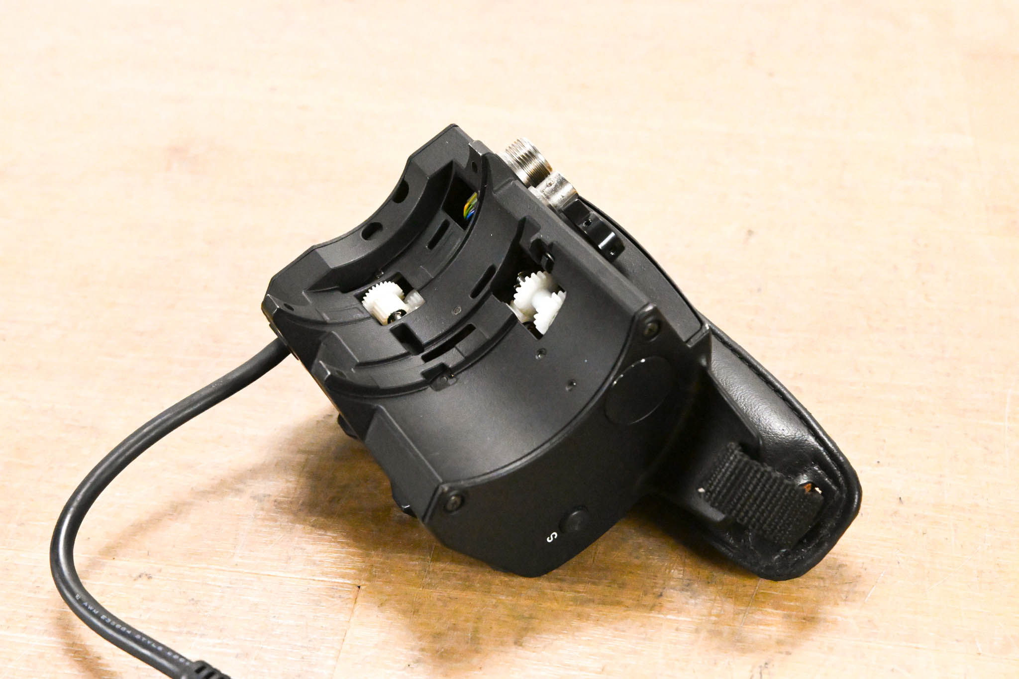 JVC HZ-516 Zoom Lens Servo Grip Drive Unit (A16x9.5BRM-9)