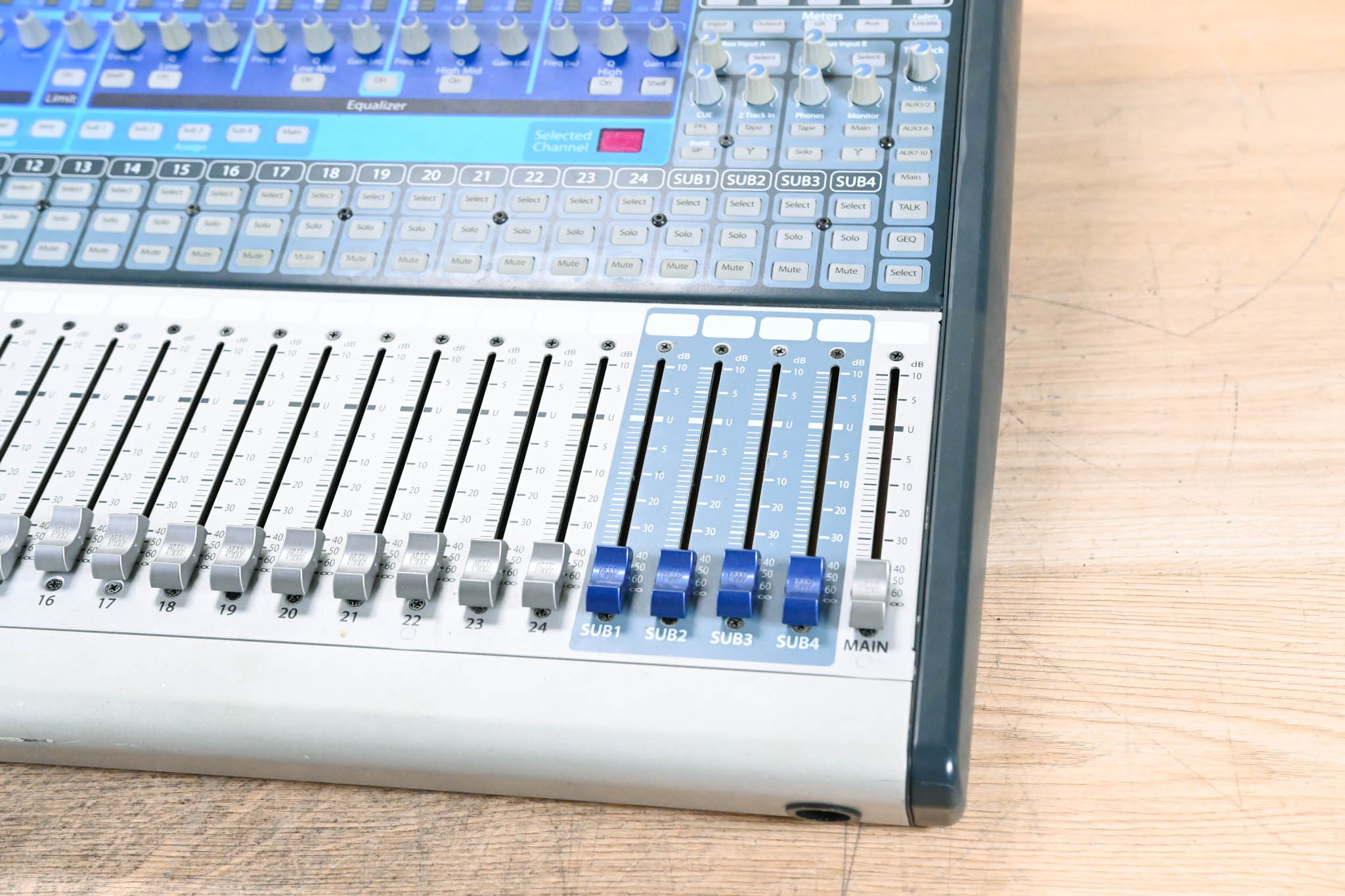 PreSonus StudioLive 24.4.2 24-Channel Digital Audio Mixer