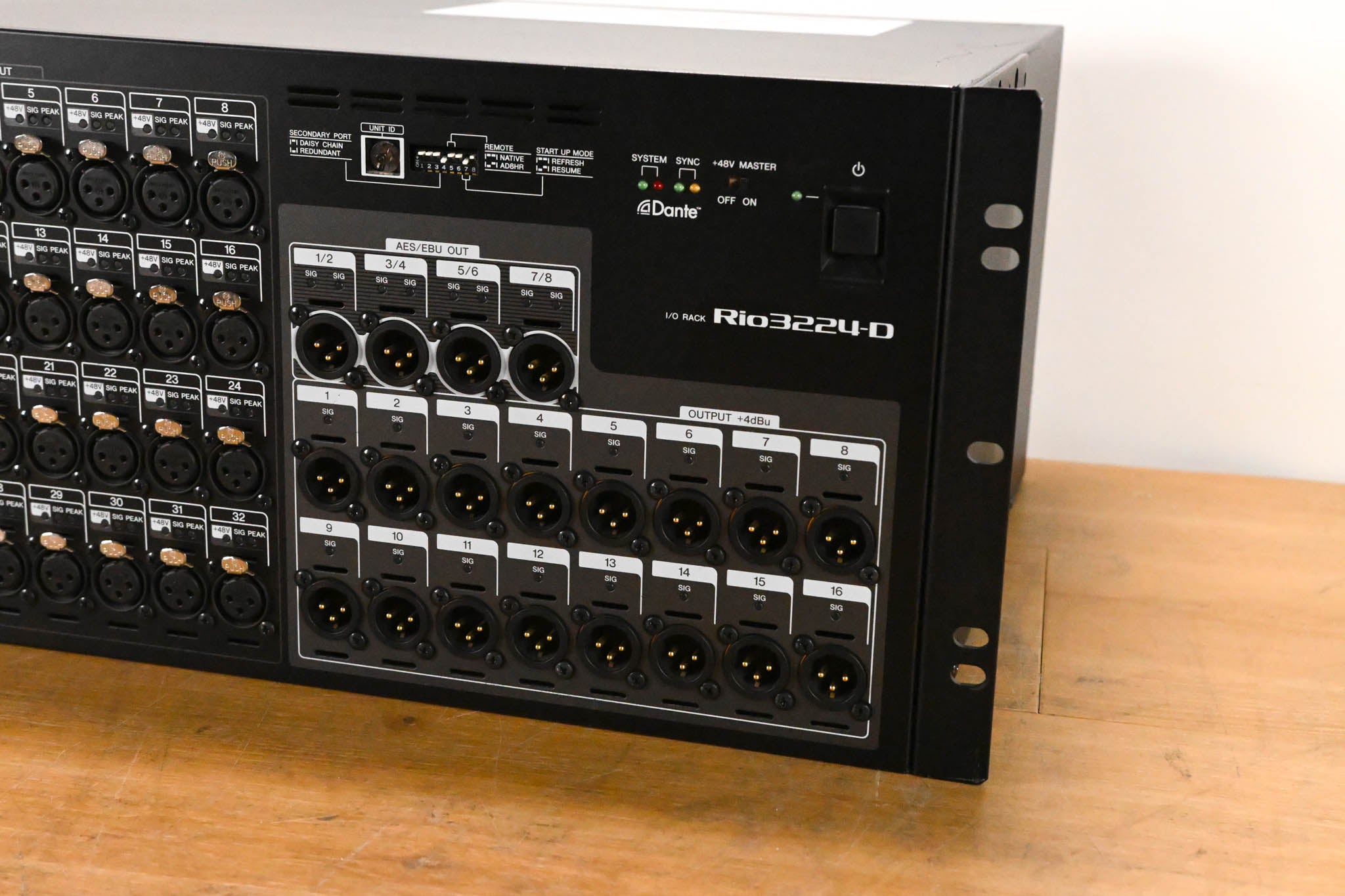 Yamaha Rio3224-D Rio Series 32x16 Remote Stage Box