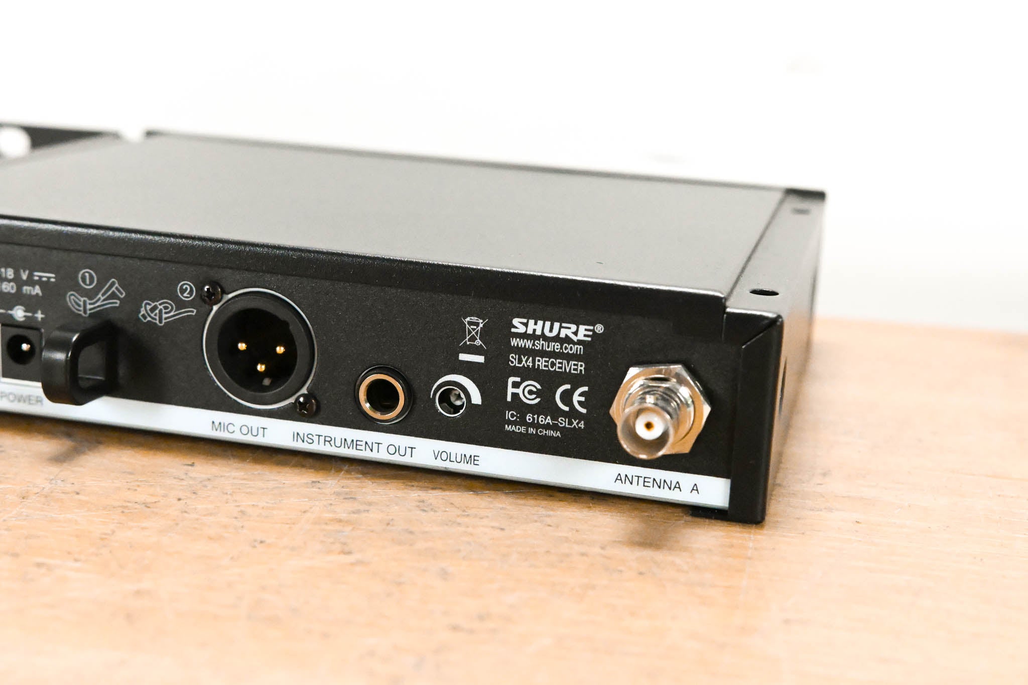 Shure SLX24/SM58 Handheld Wireless System - H5 Band (NO POWER SUPPLY)