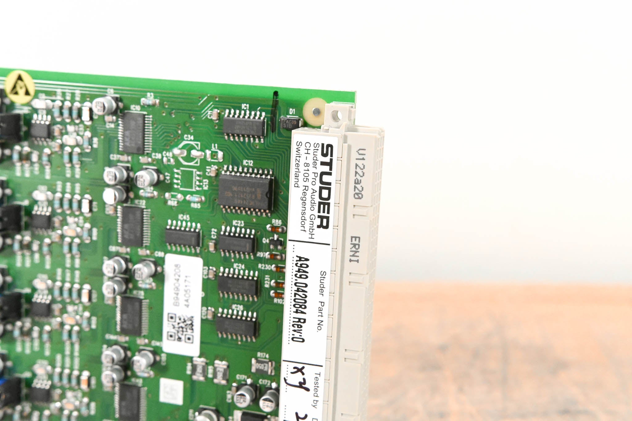Studer 8-Channel Analog Line Out Card for D21m & D23m Modular I/O System