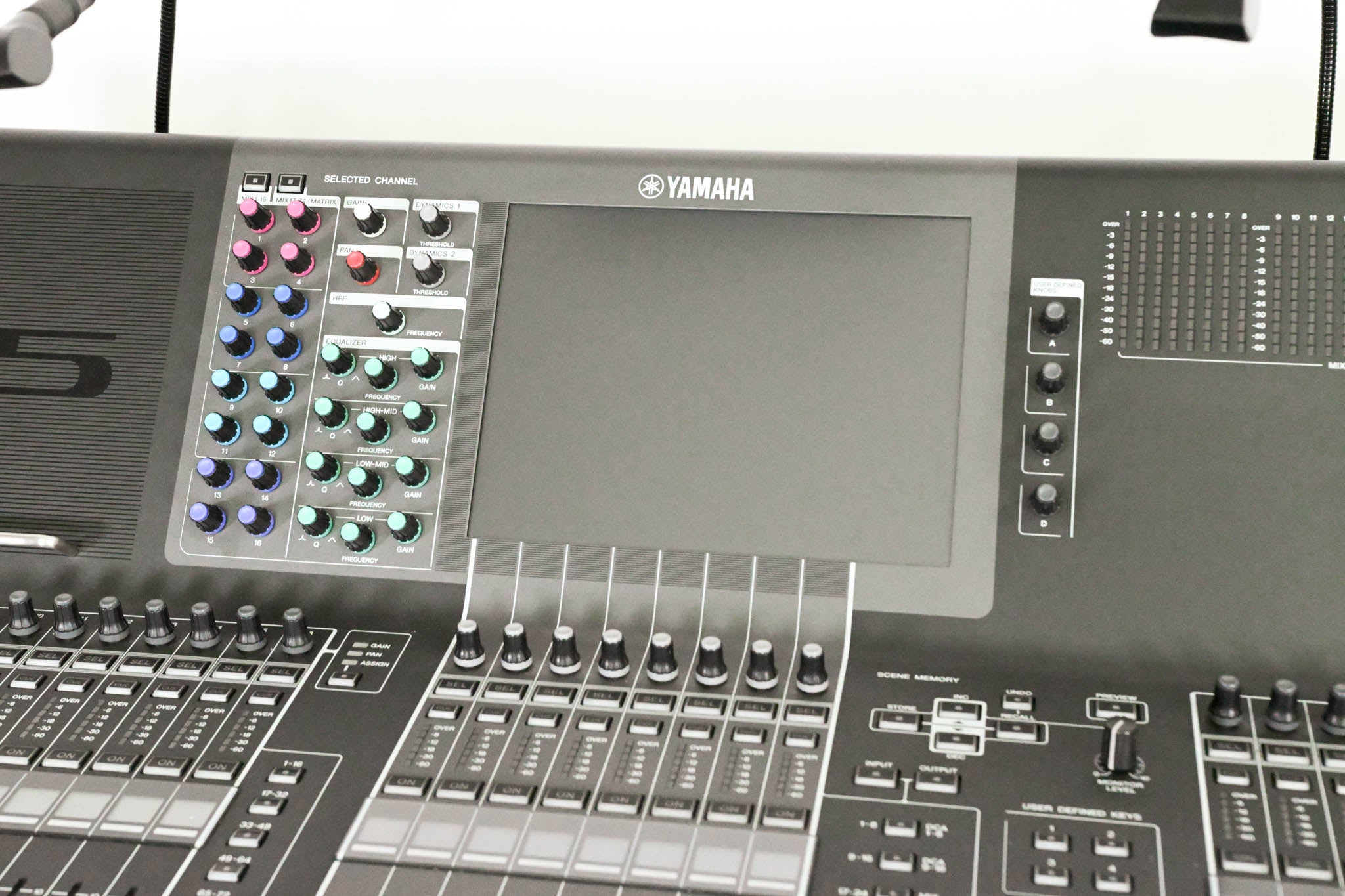 Yamaha CL5 72-Channel Digital Mixing Console