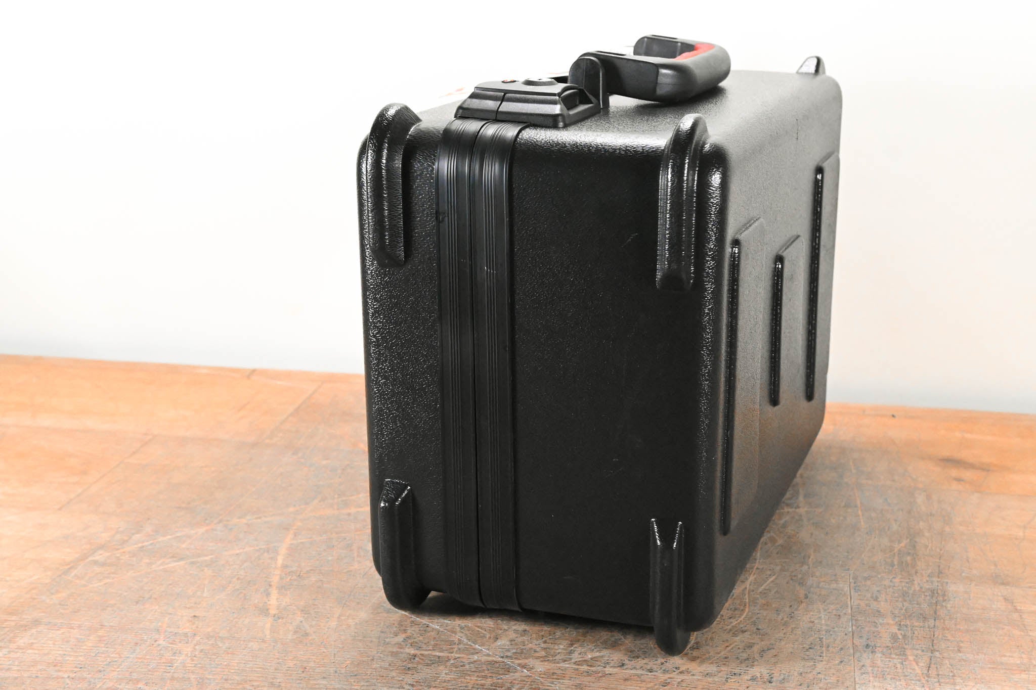 Gator Cases GXDF-1116-8-TSA Utility Case with TSA Latches and Diced Foam