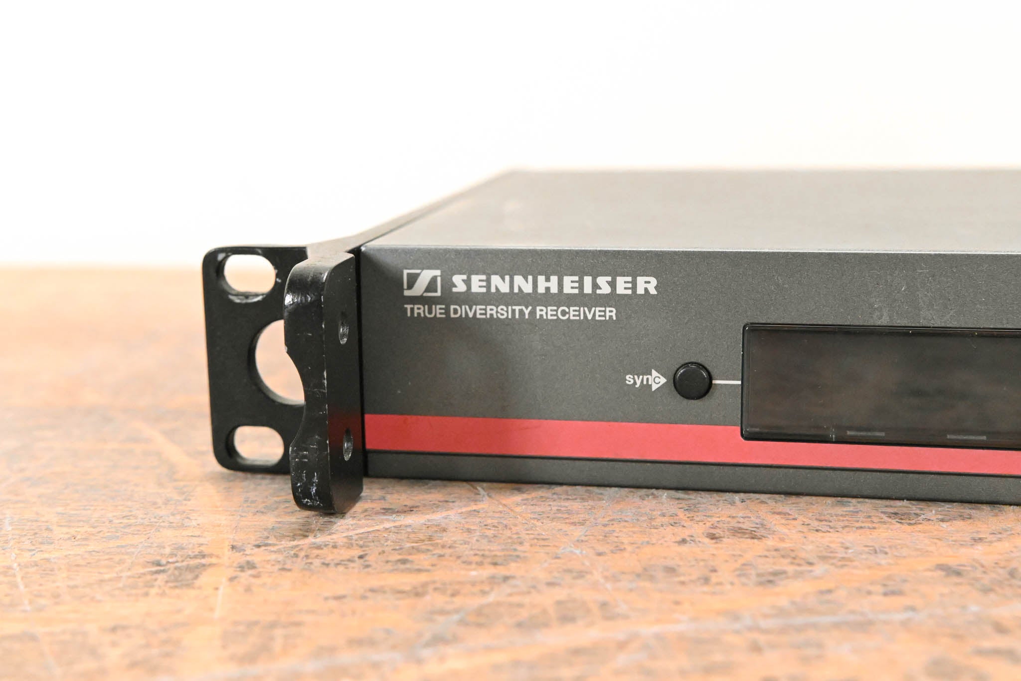 Sennheiser EM 100 G3 Wireless Receiver - 516-558 MHz (NO POWER SUPPLY)