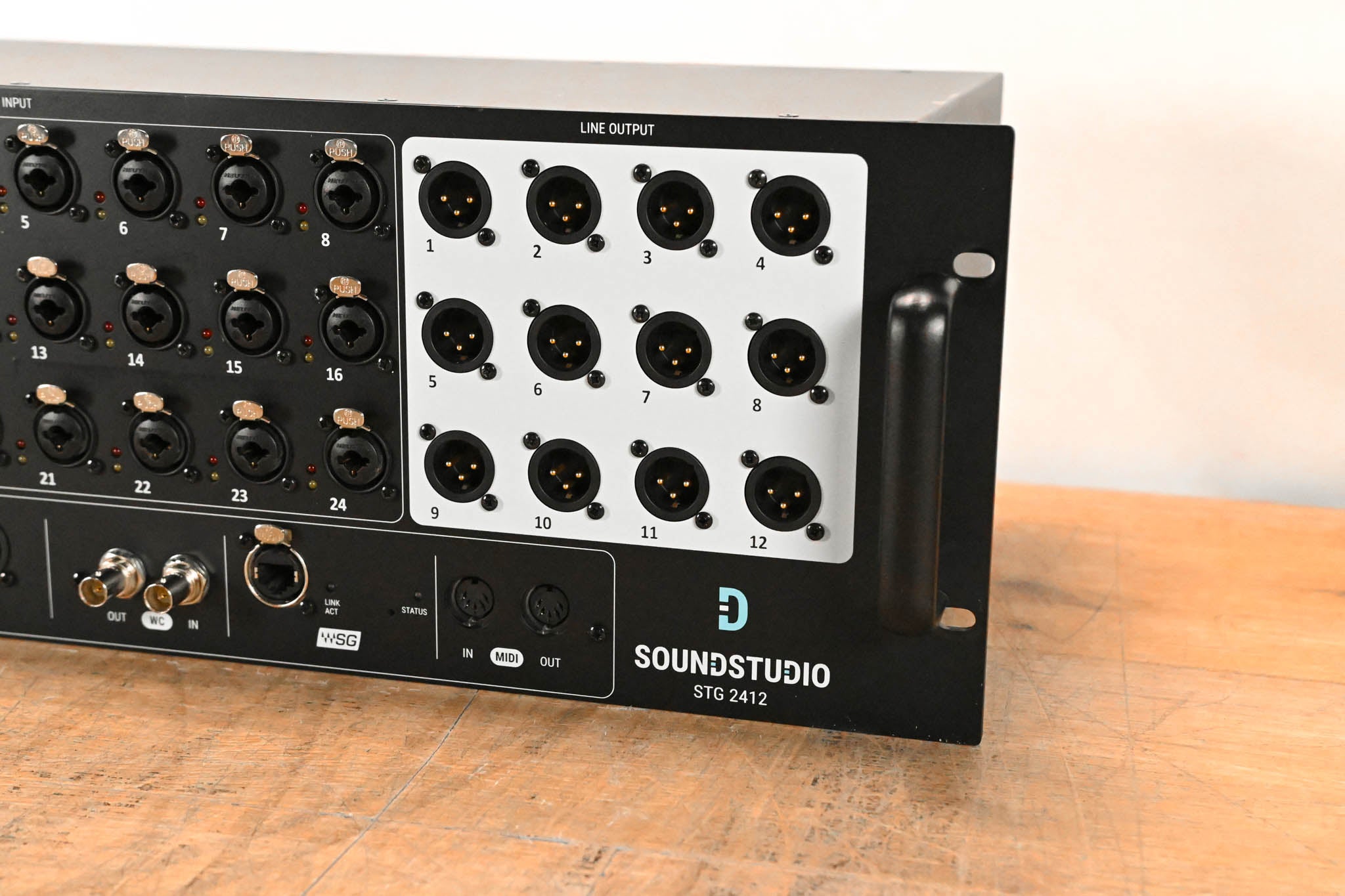 Waves SoundStudio STG-2412 3U 24x12 Stagebox for the eMotion LV1 Mixer