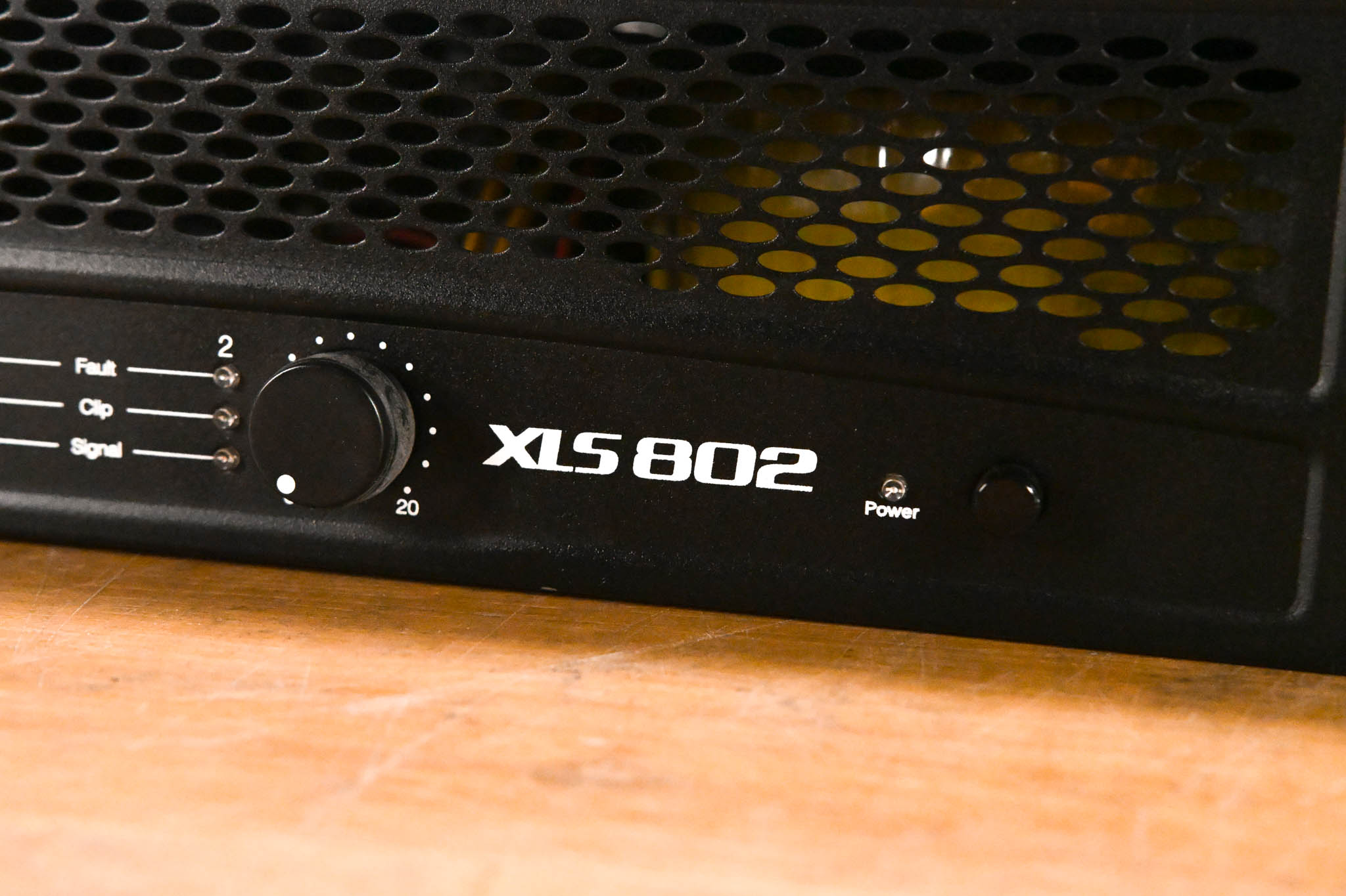 Crown XLS 802 2-Channel Power Amplifier