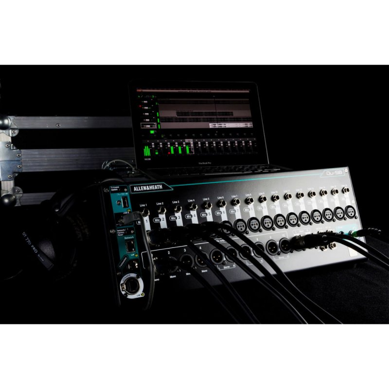 Portable 18 in / 14 out Digital Mixer