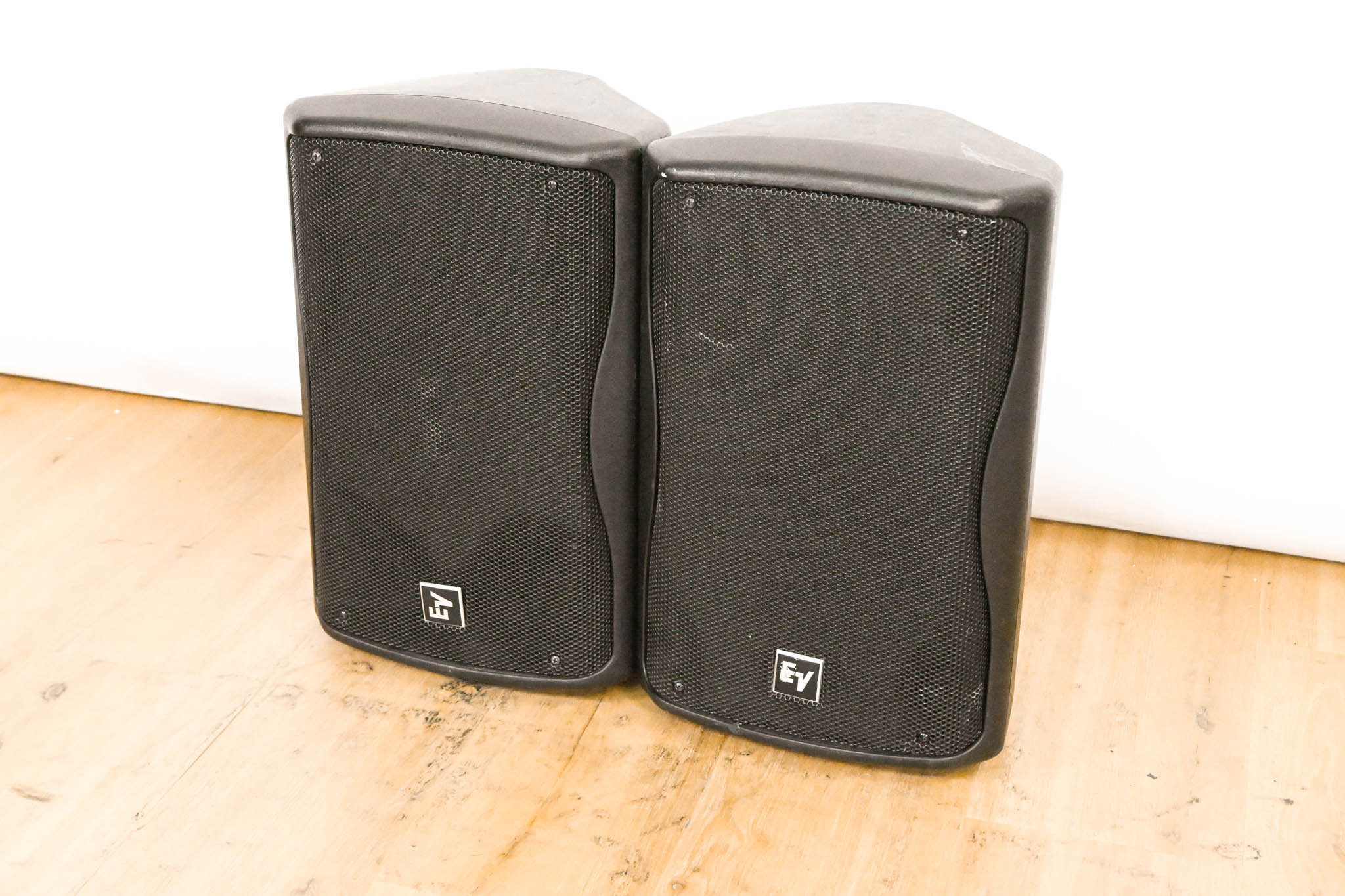 Electro-Voice (EV) ZX1-90 8-inch Two-Way Passive Loudspeaker (PAIR)