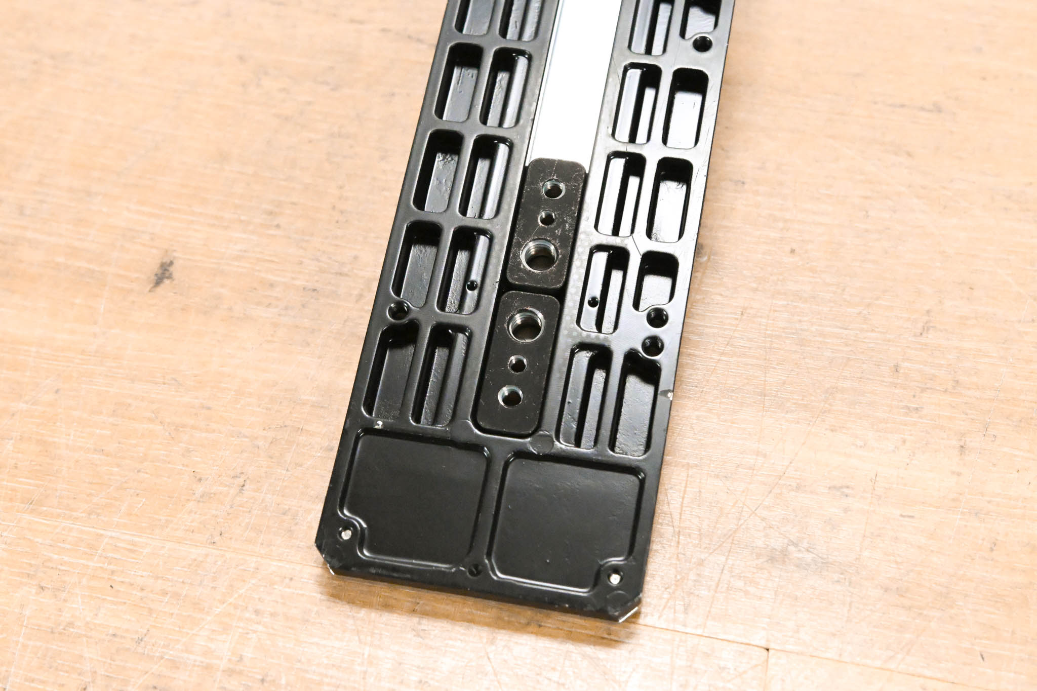 Ikegami T-791 Tripod Mounting Plate