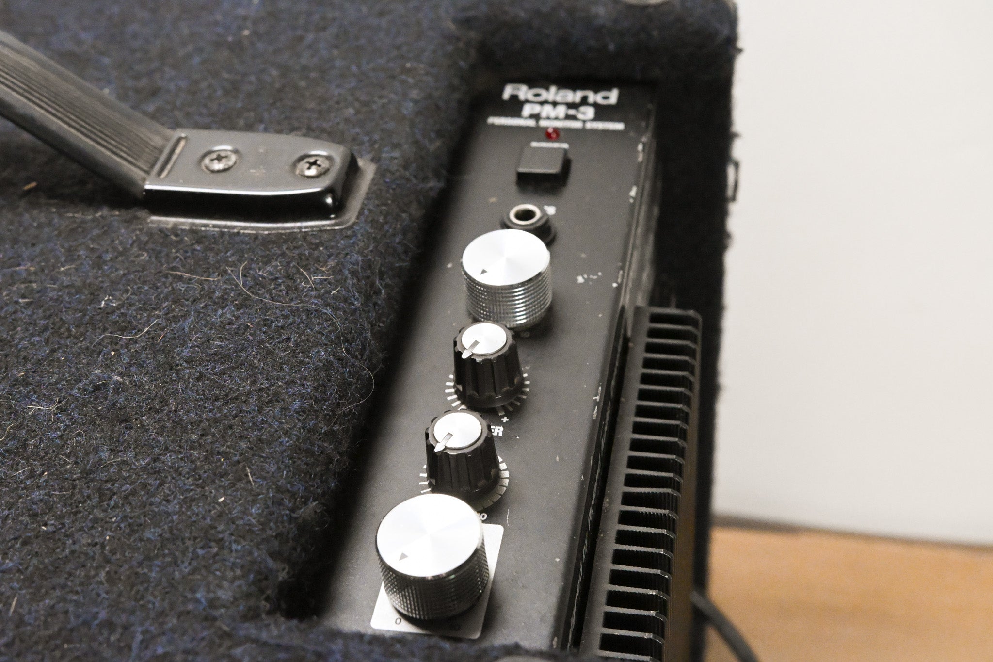 Roland PM-3 Personal Monitor System (Woofer Unit Only)