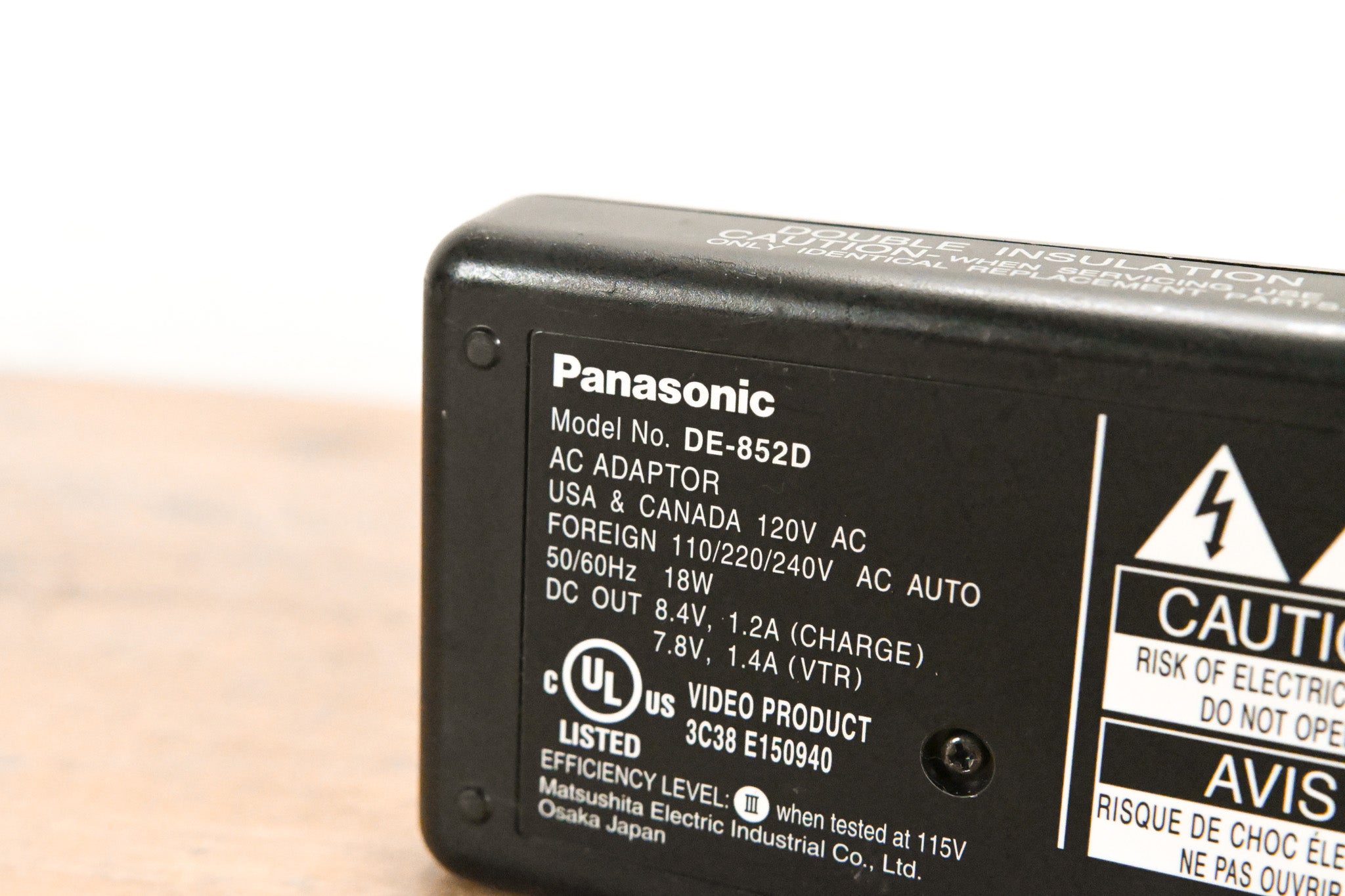 Panasonic DE-852D Video AC Adaptor / Battery Charger (NO POWER SUPPLY)