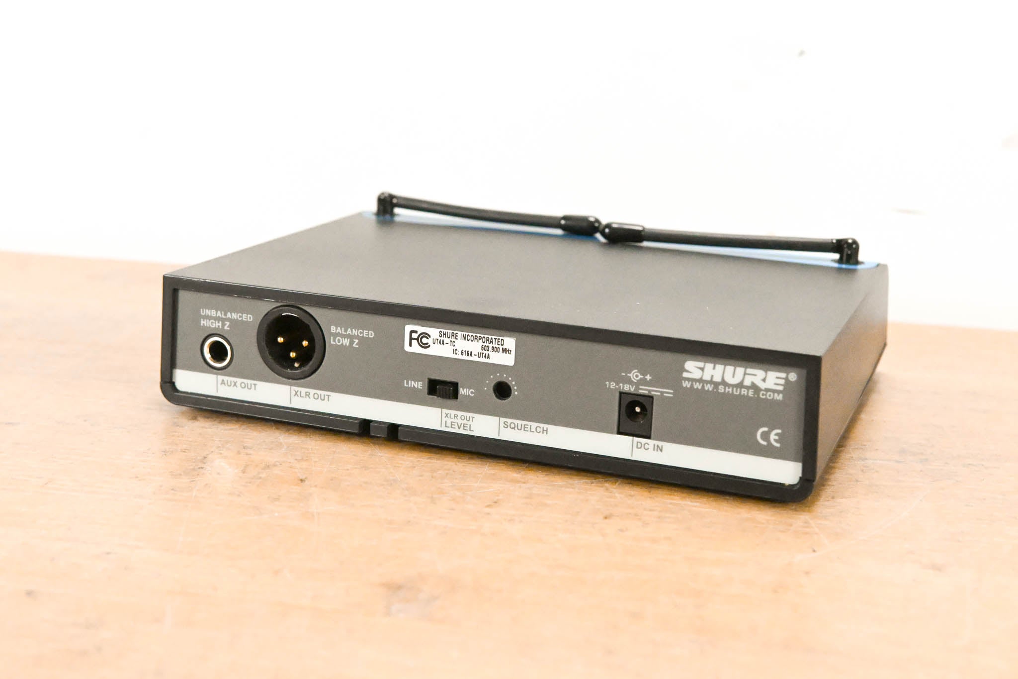Shure UT4A-TC Single-Channel UHF Wireless Receiver - 603.9 MHz (NO PSU)