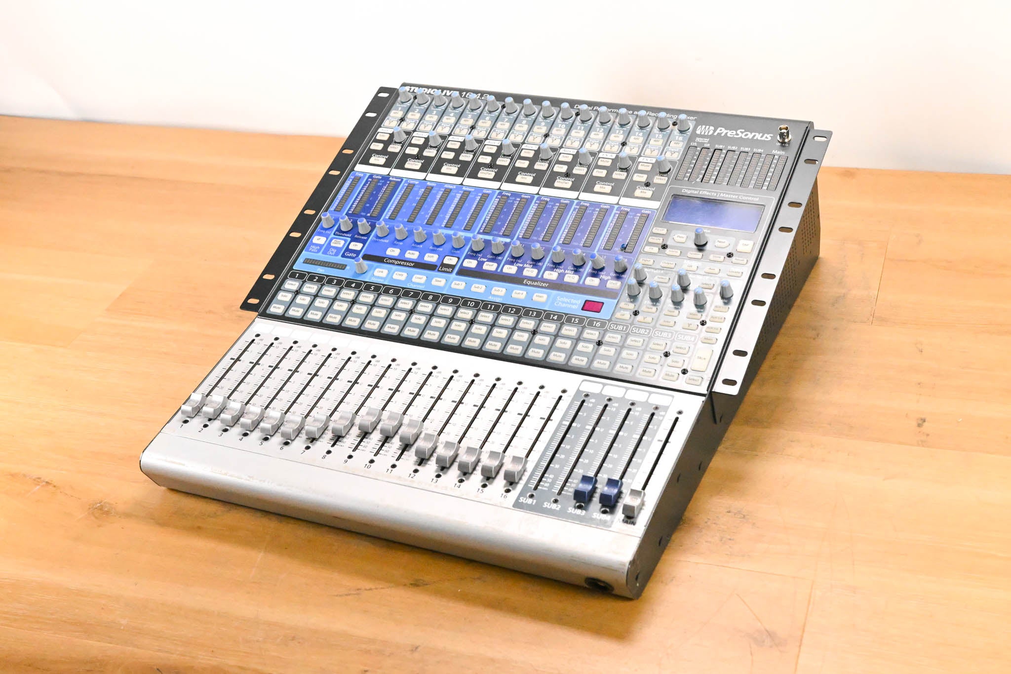 PreSonus StudioLive 16.4.2 16-Channel Digital Audio Mixer