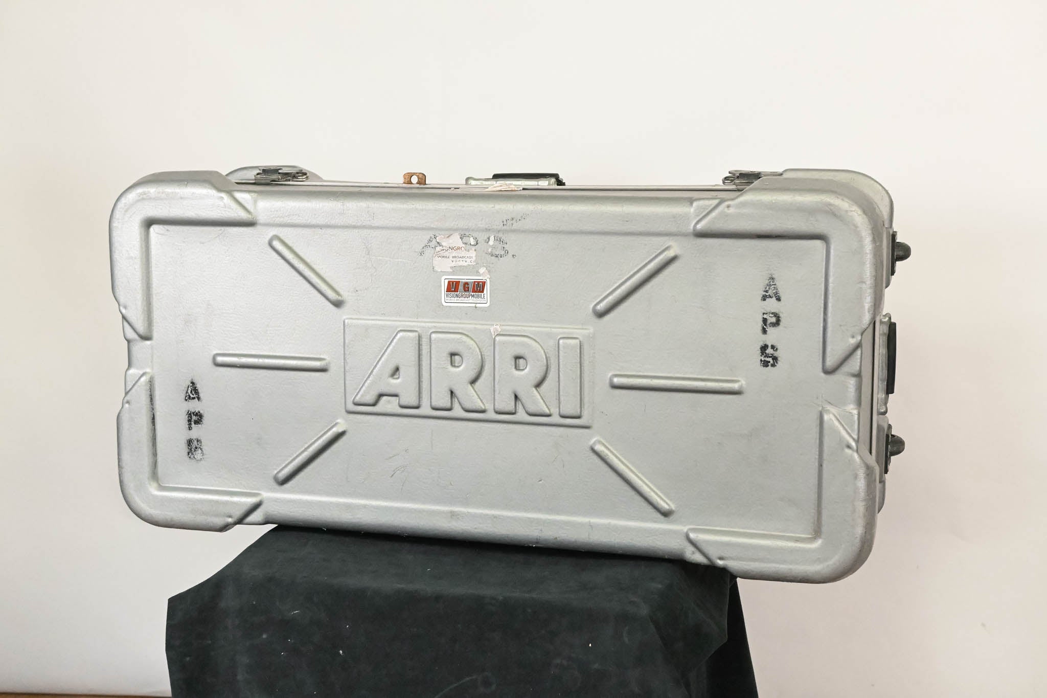 ARRI 4-Light Tungsten Kit w/ Arrilite 1000, 650, 650 Plus & 300 Plus