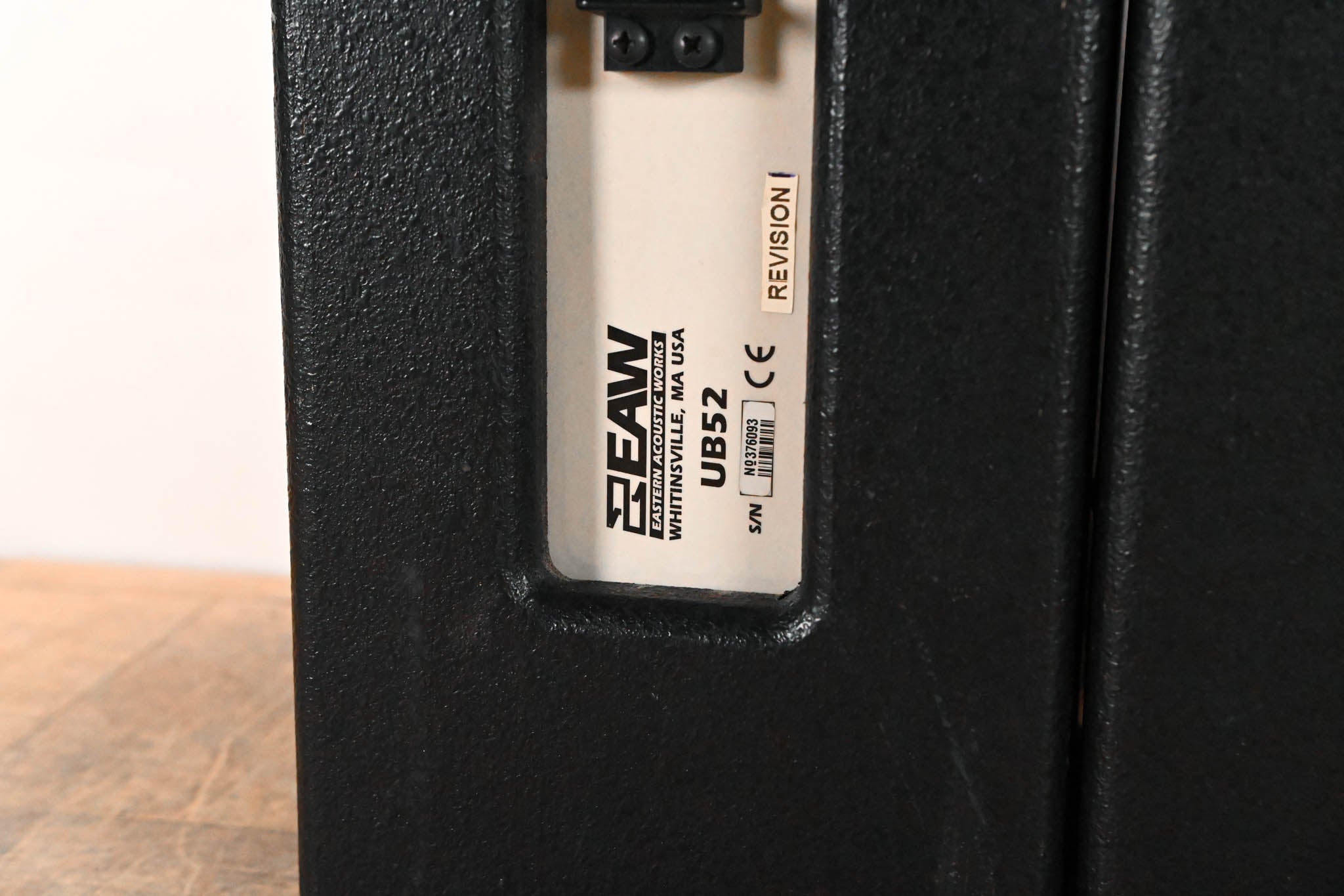 EAW UB52 Two-Way Full-Range Loudspeaker (PAIR)