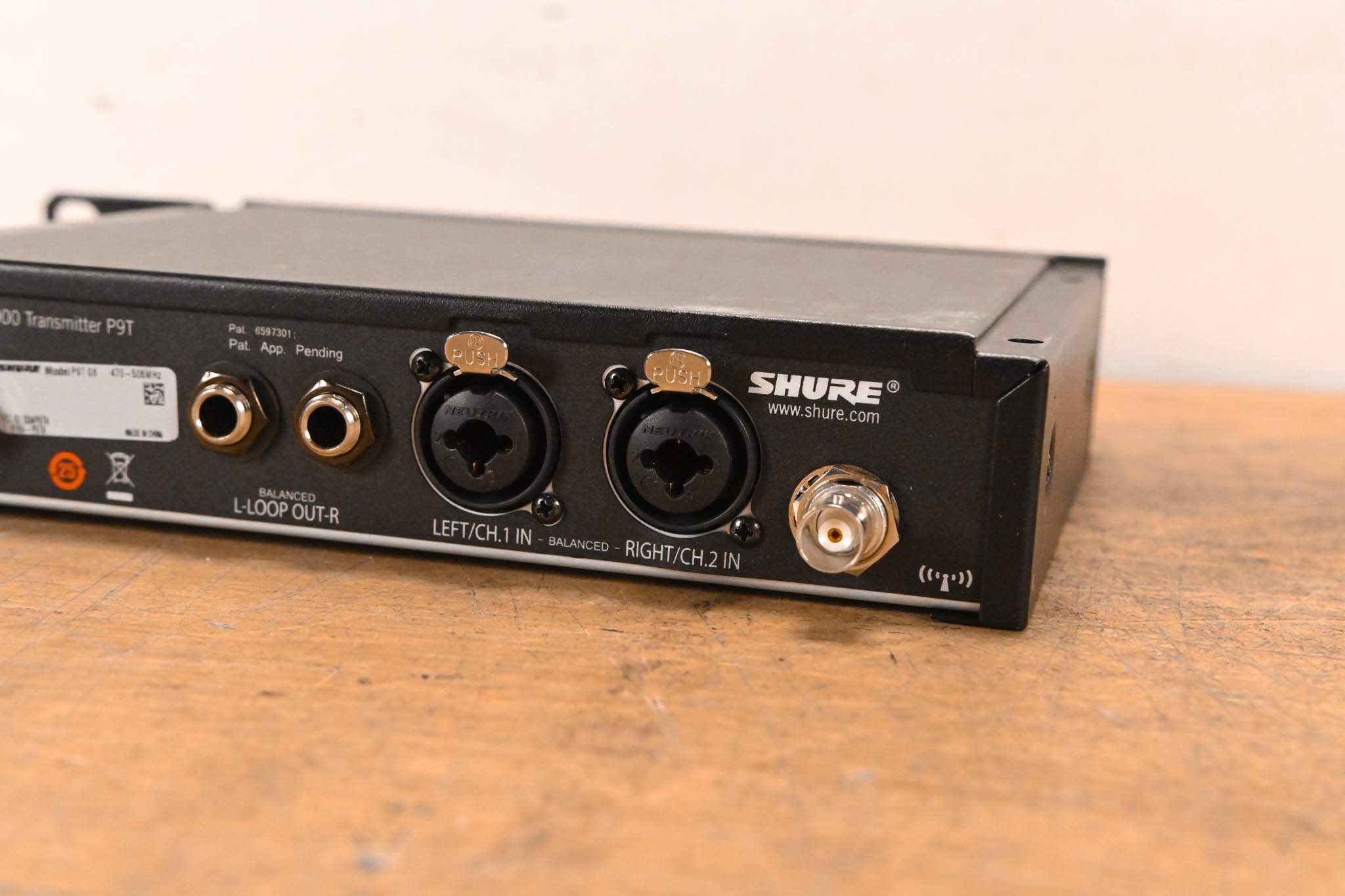 Shure PSM 900 Wireless IEM System - G6 Band (NO POWER SUPPLY)