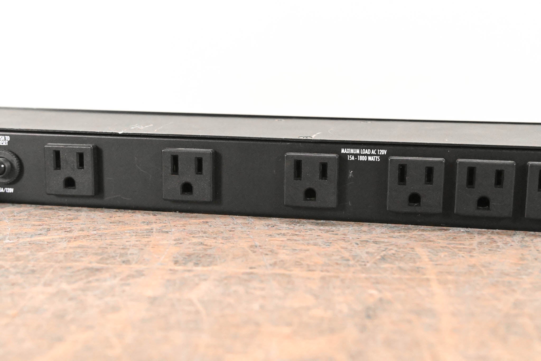 Furman M-8x2 8-Outlet Power Conditioner