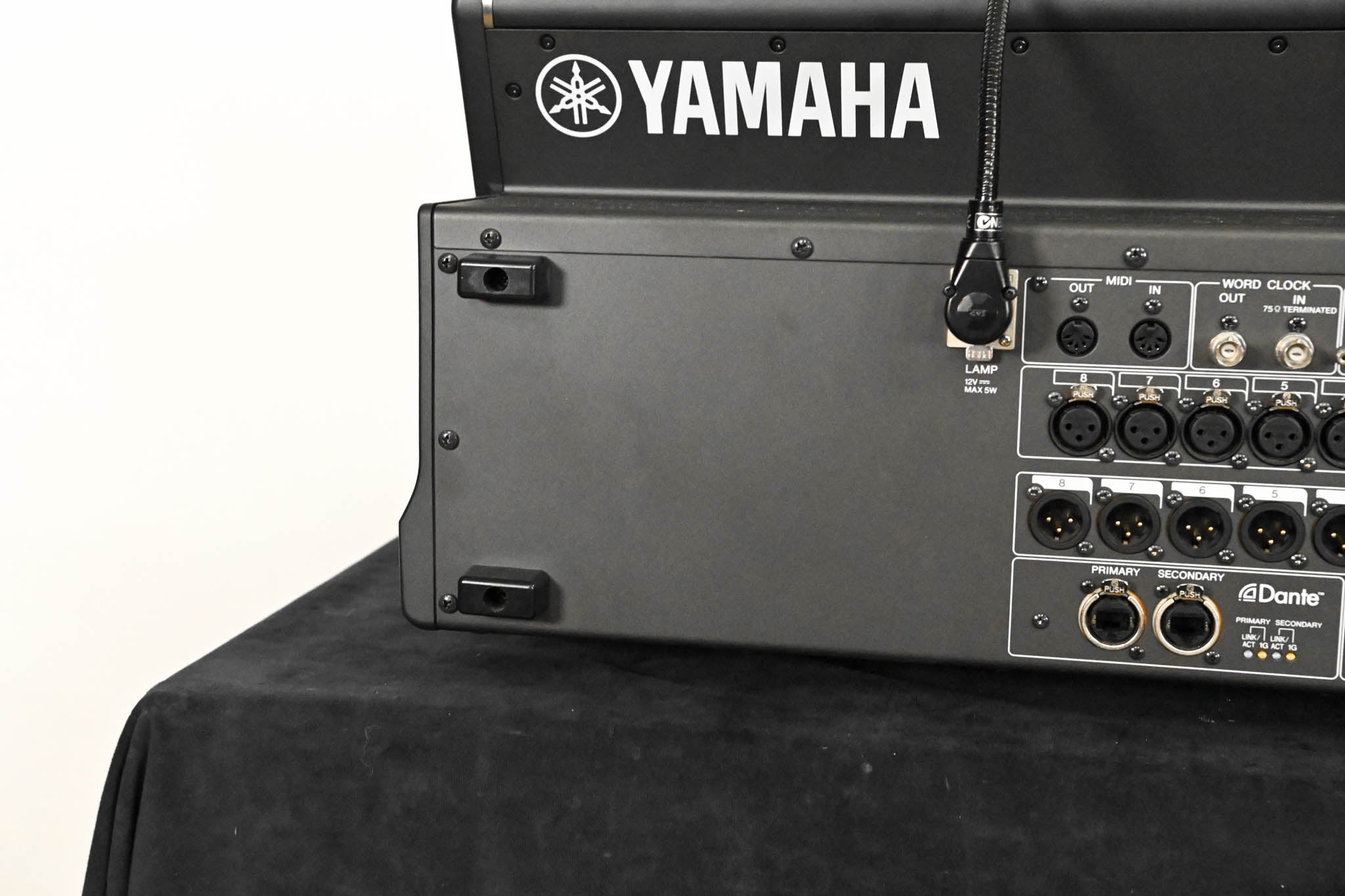 Yamaha CL5 72-Channel Digital Mixing Console