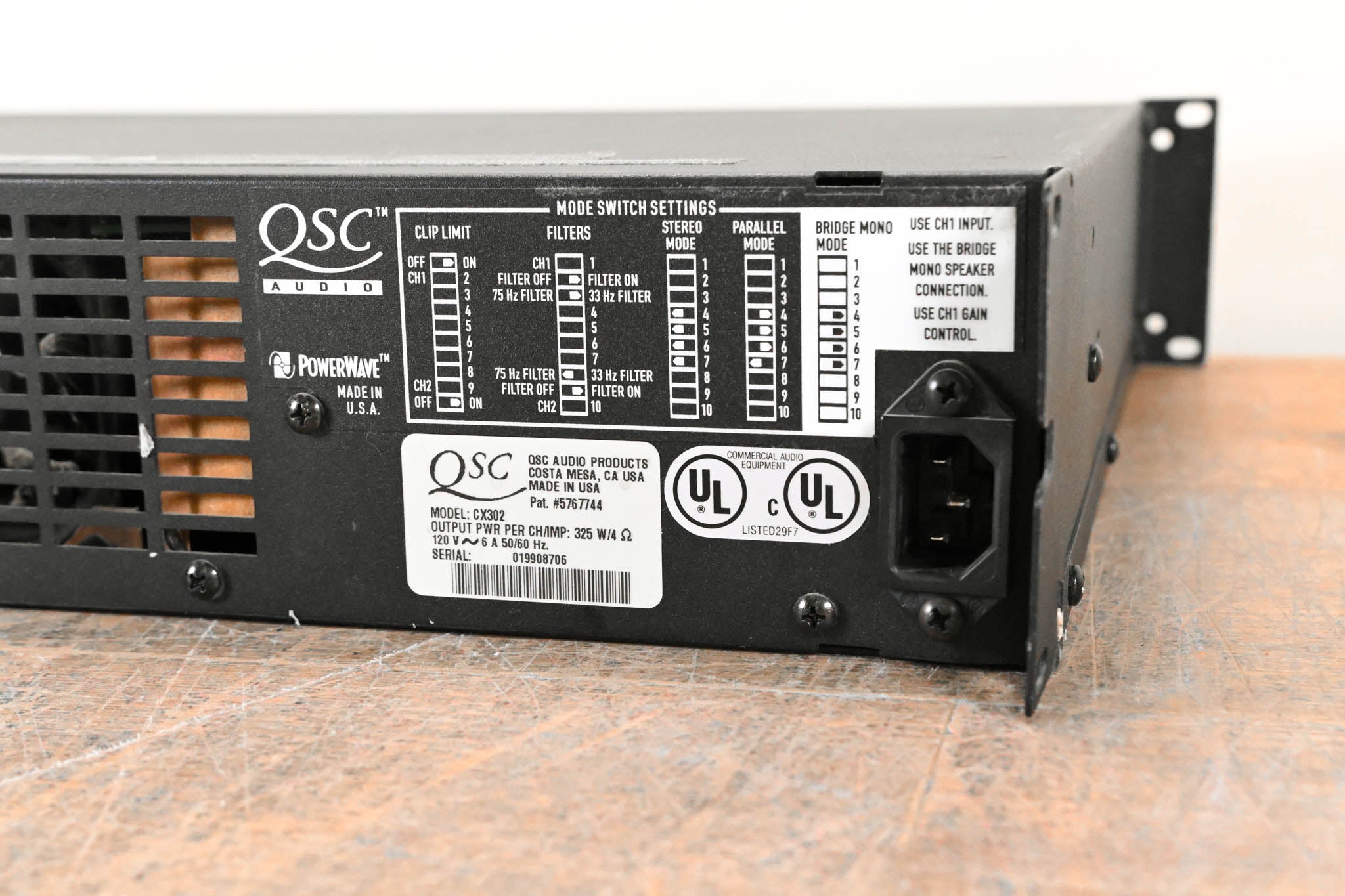 QSC CX302 2-Channel Power Amplifier