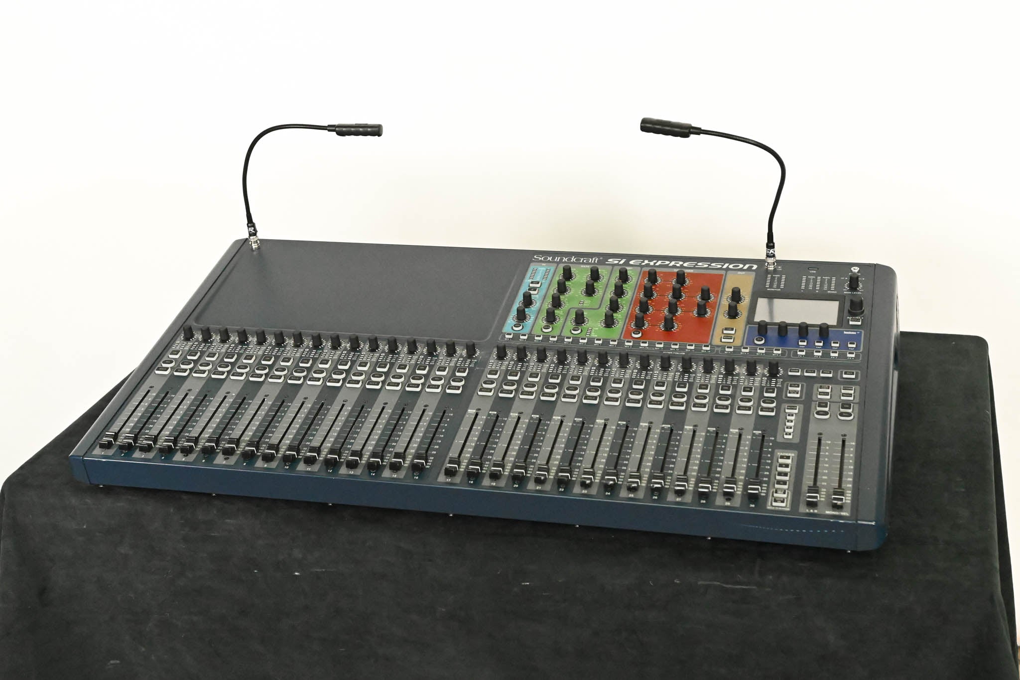 Soundcraft Si Expression 3 32-Channel Digital Mixer