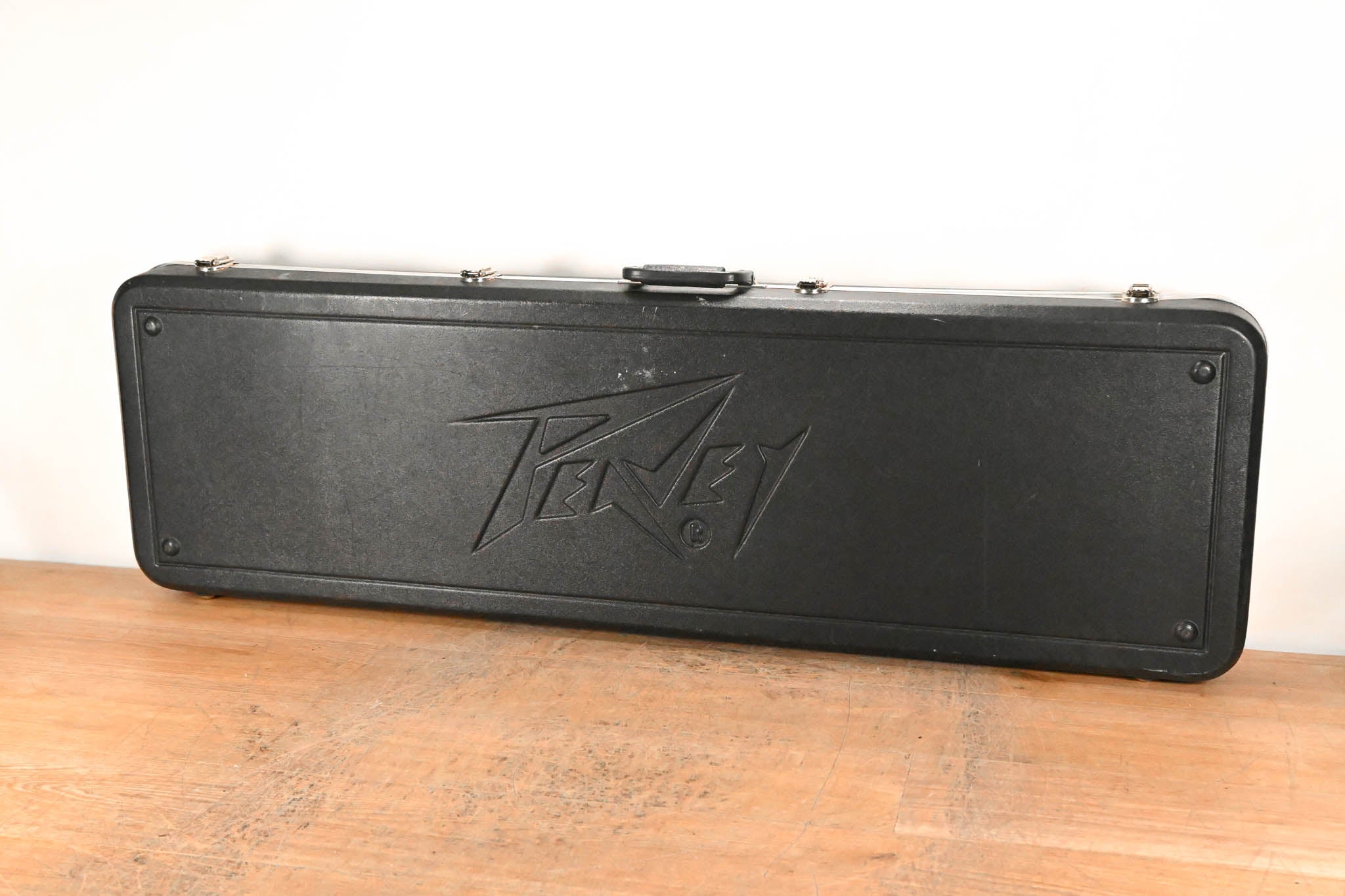 Peavey Forum 4-String Bass Guitar with Hard Case