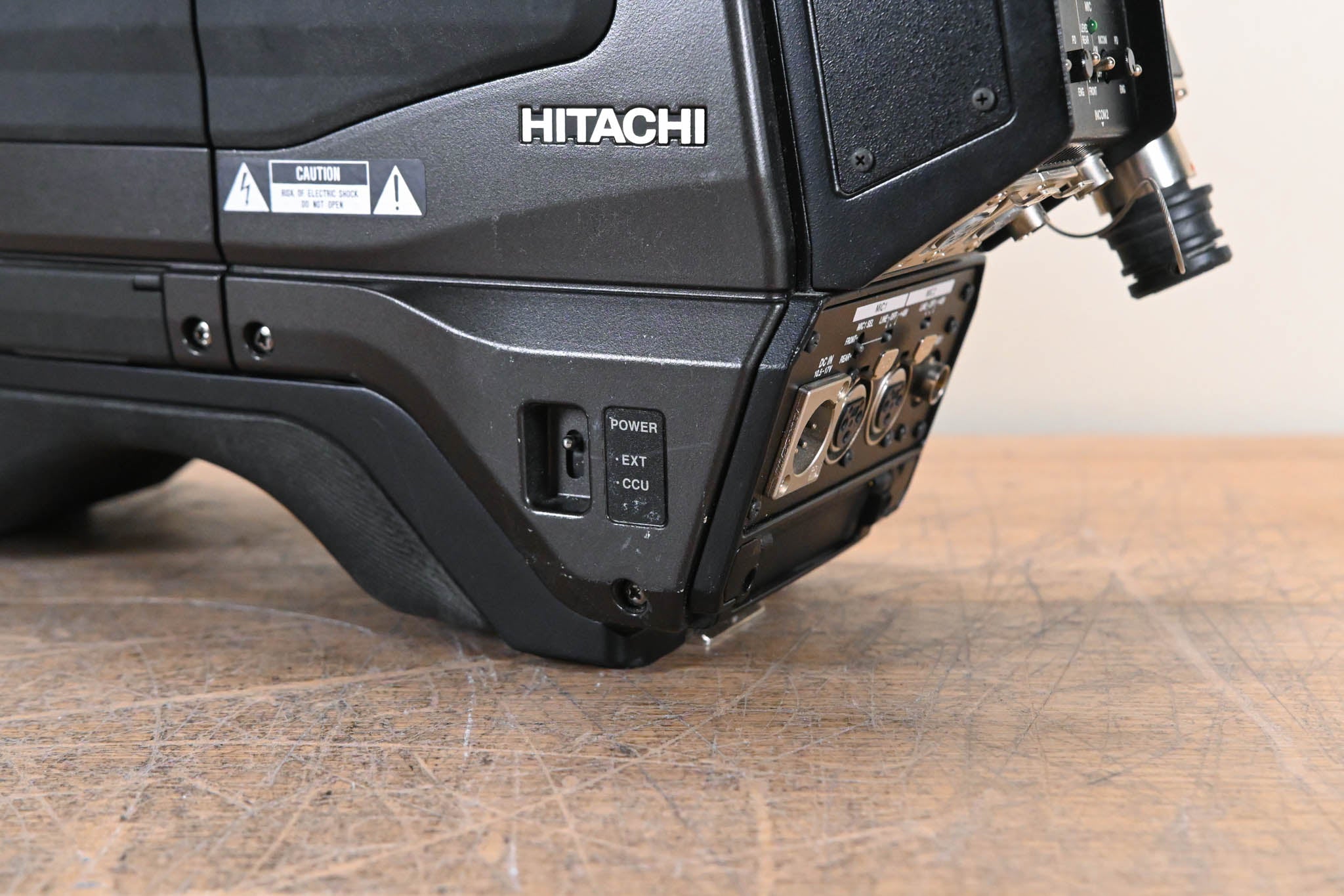 Hitachi Z-HD5000 HDTV Camera with CA-HF1000 Camera Adaptor