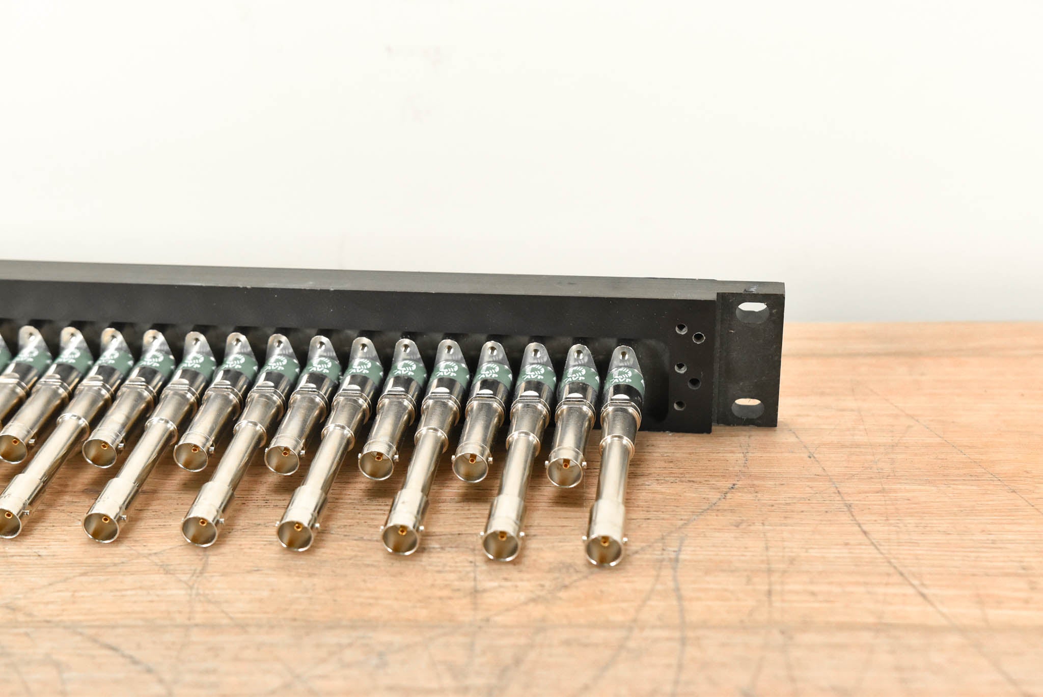 AVP 1RU 32-Input Video Patch Bay