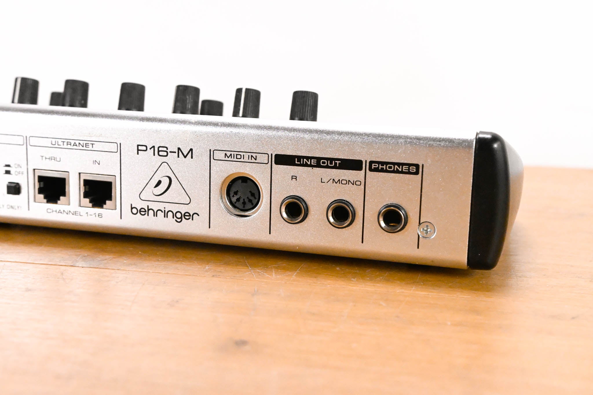 Behringer Powerplay P16-M 16-Channel Digital Personal Mixer