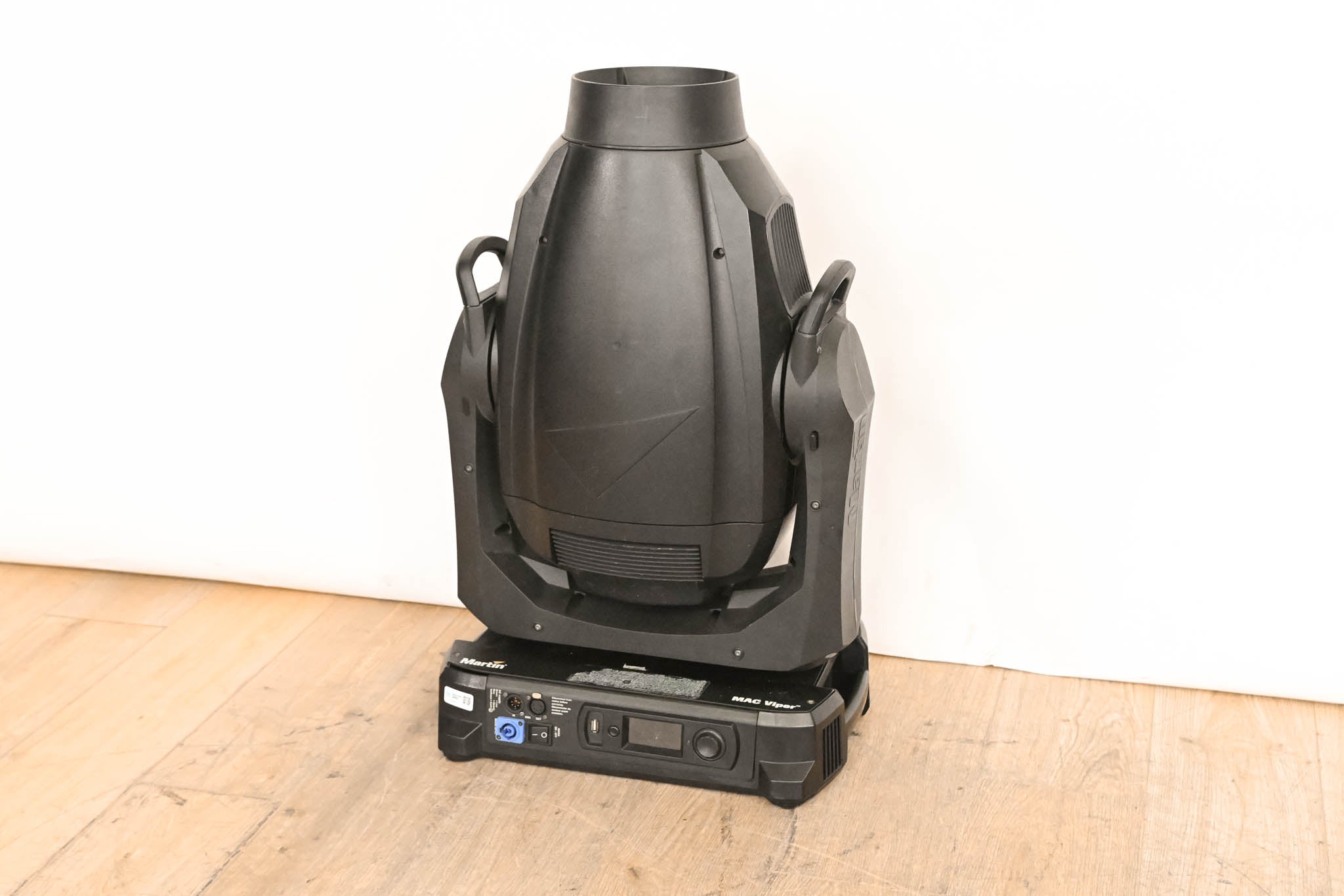 Martin MAC Viper Profile High Output Discharge-Based Moving Light