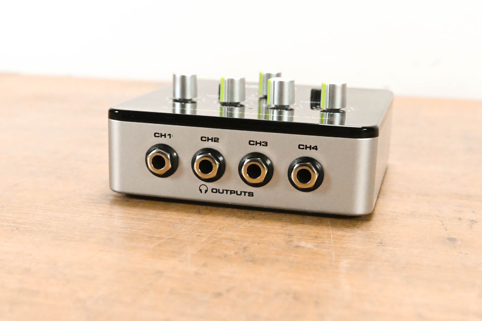 Samson QH4 4-Channel Headphone Amplifier