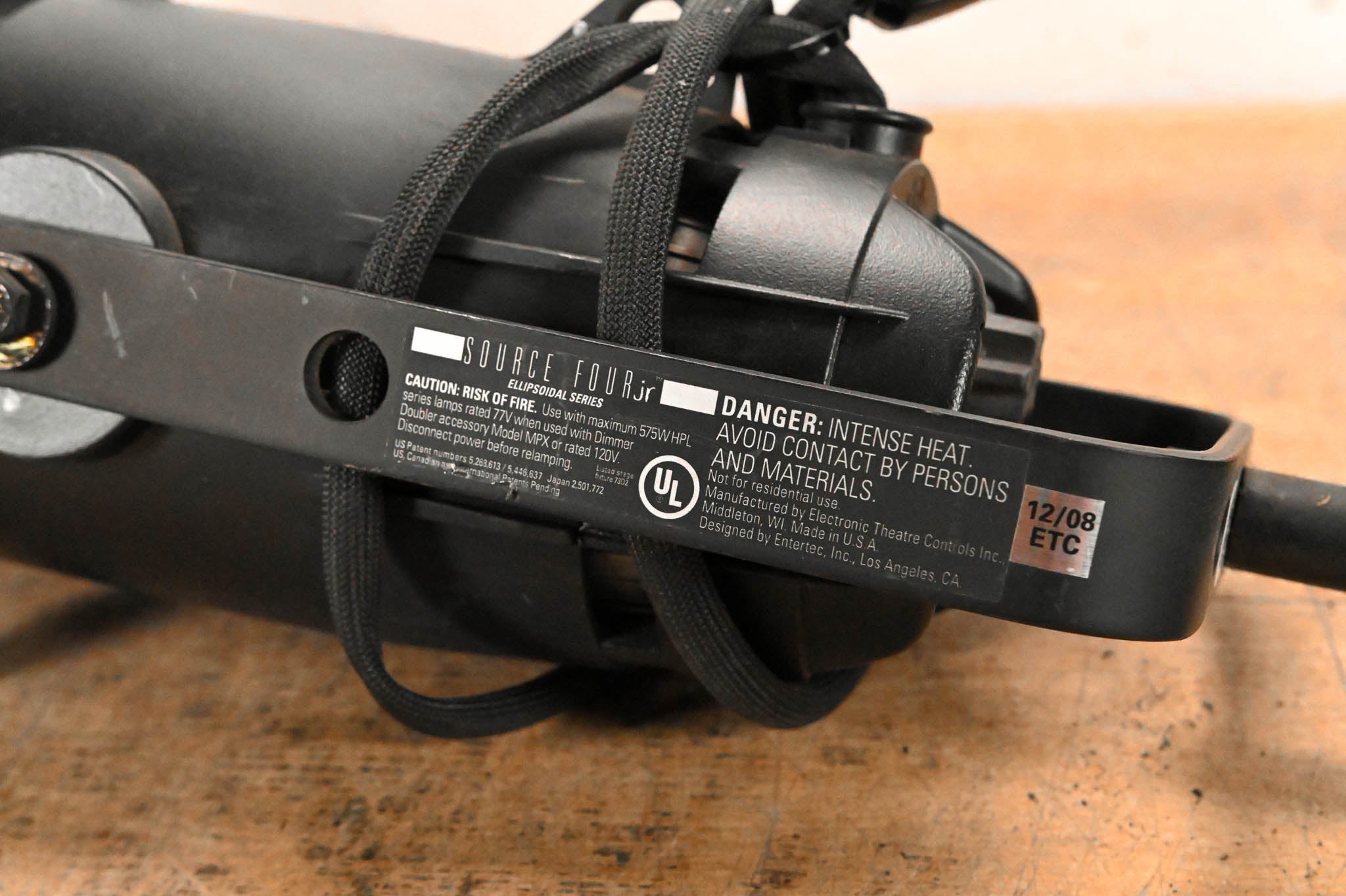 ETC Source Four Jr 25-50 Degree Zoom 575 Ellipsoidal Light