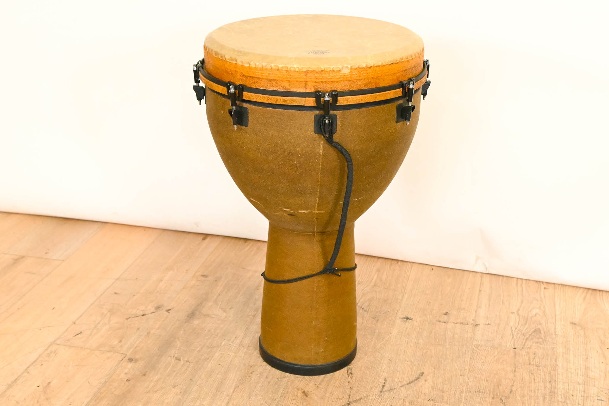 Remo Mondo Djembe - Earth, 16"