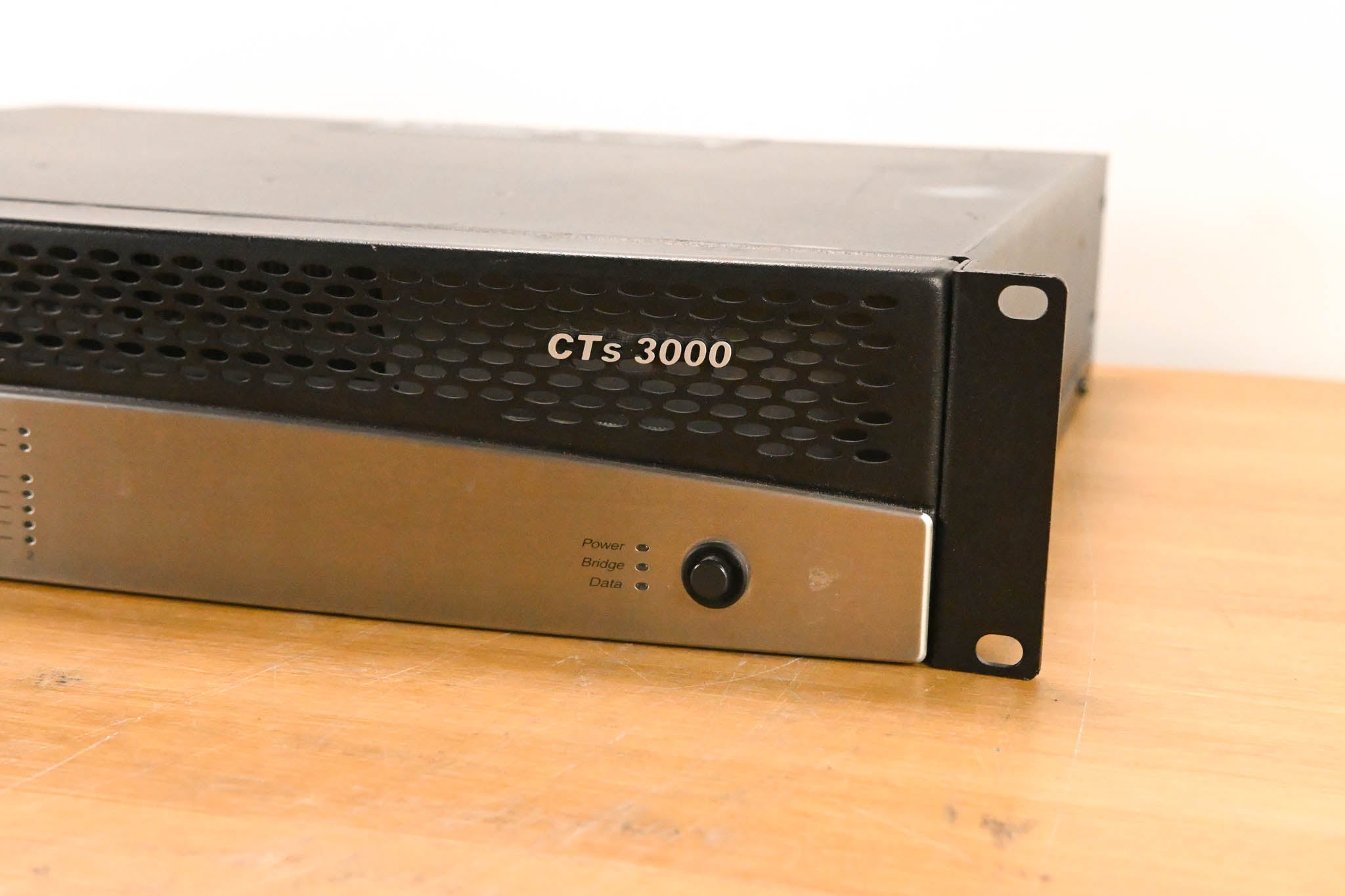 Crown CTs 3000 Two-Channel 1500W Power Amplifier