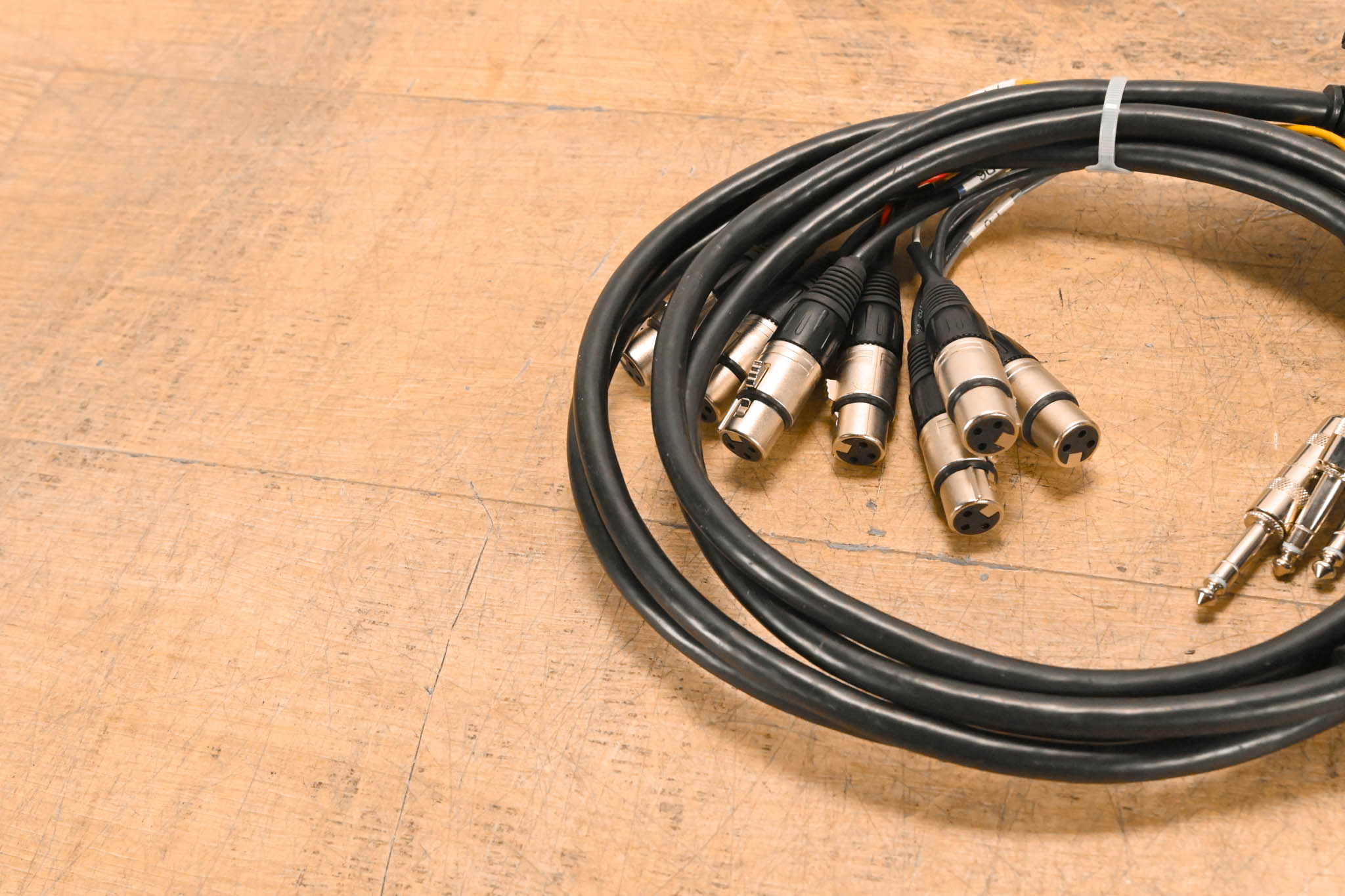 Unbranded DB25 Male to (8x)XLRF and (8x)TRS - 10ft