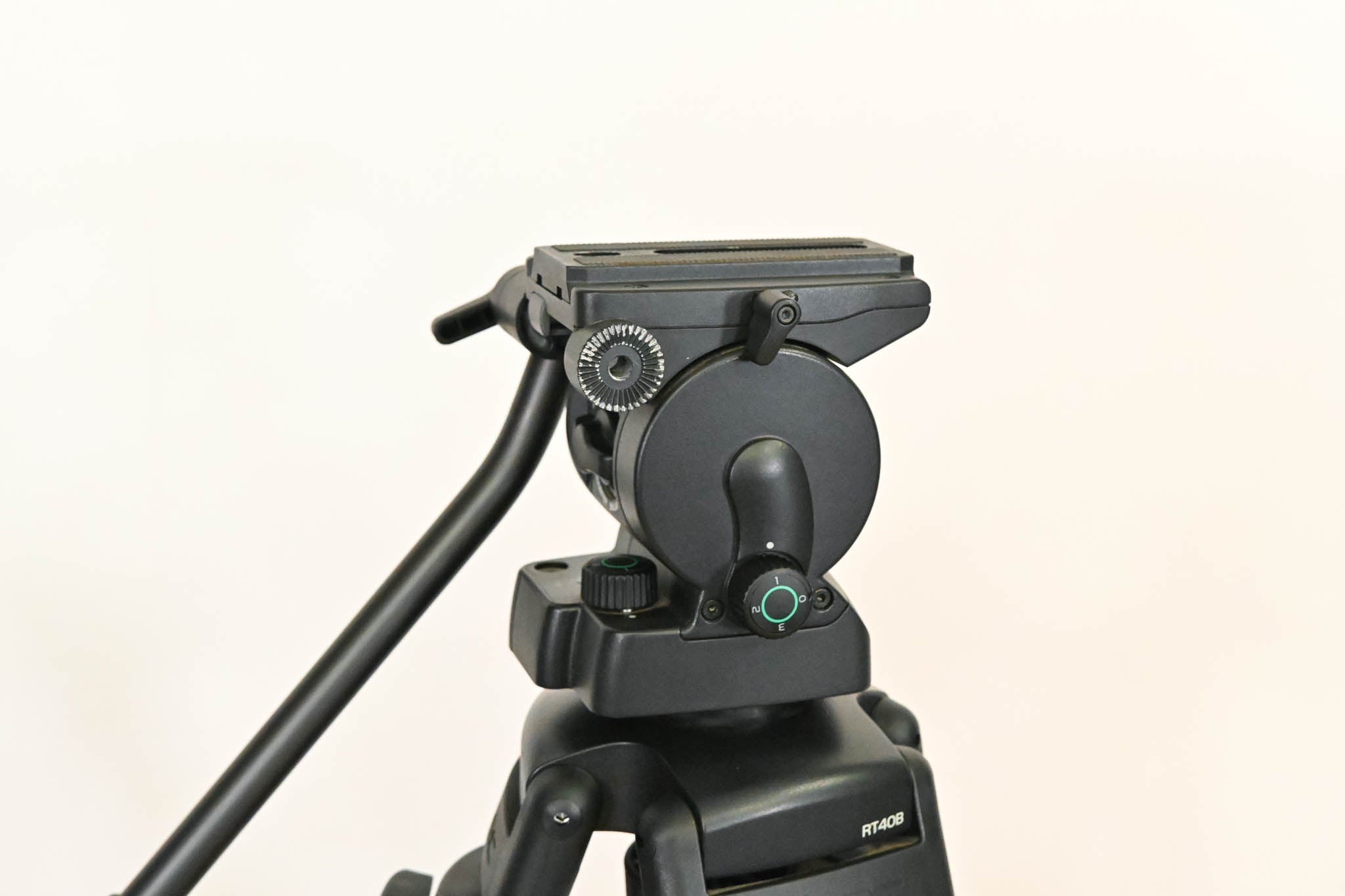 Libec RH45 Fluid Head with RT40B Tripod Legs and BR-4B Spreader