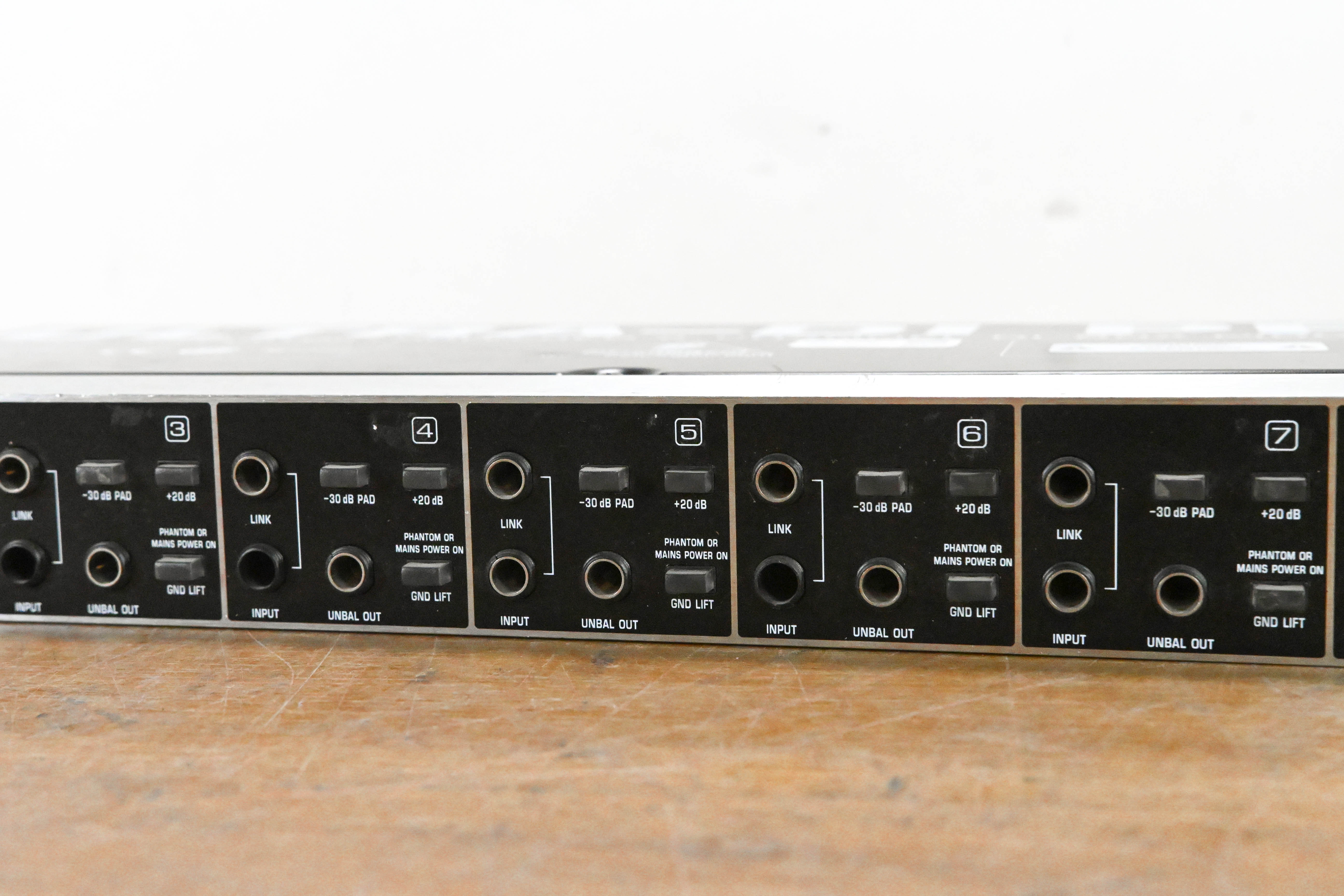 Behringer ULTRA-DI PRO DI800 8-Channel Active DI Box