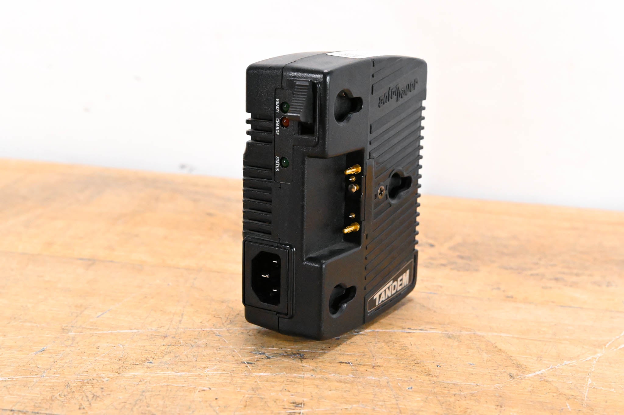 Anton Bauer Tandem-70 On-Camera AC Power/Charger