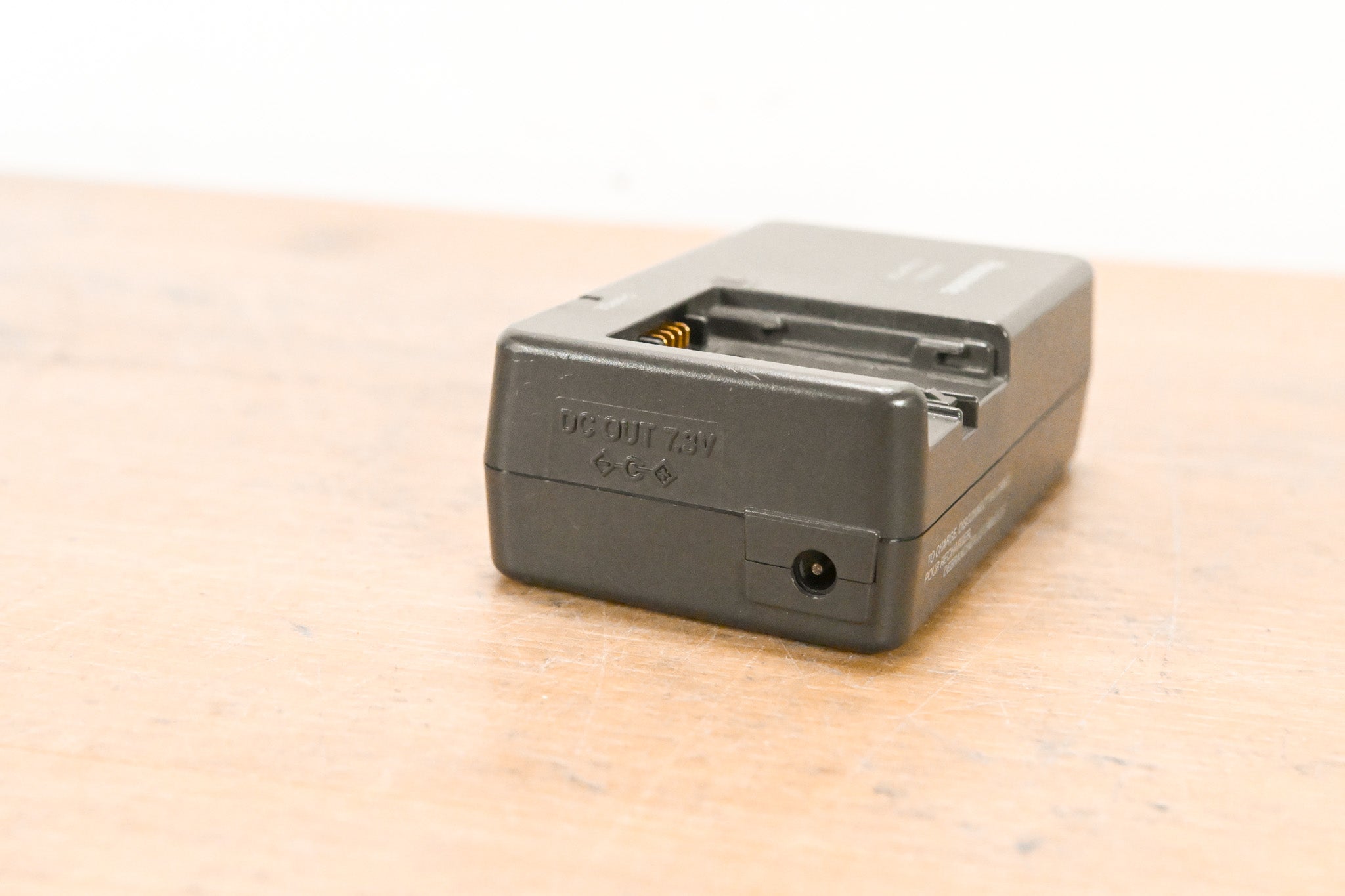 Panasonic VW-AD20 AC Adapter (NO POWER SUPPLY)