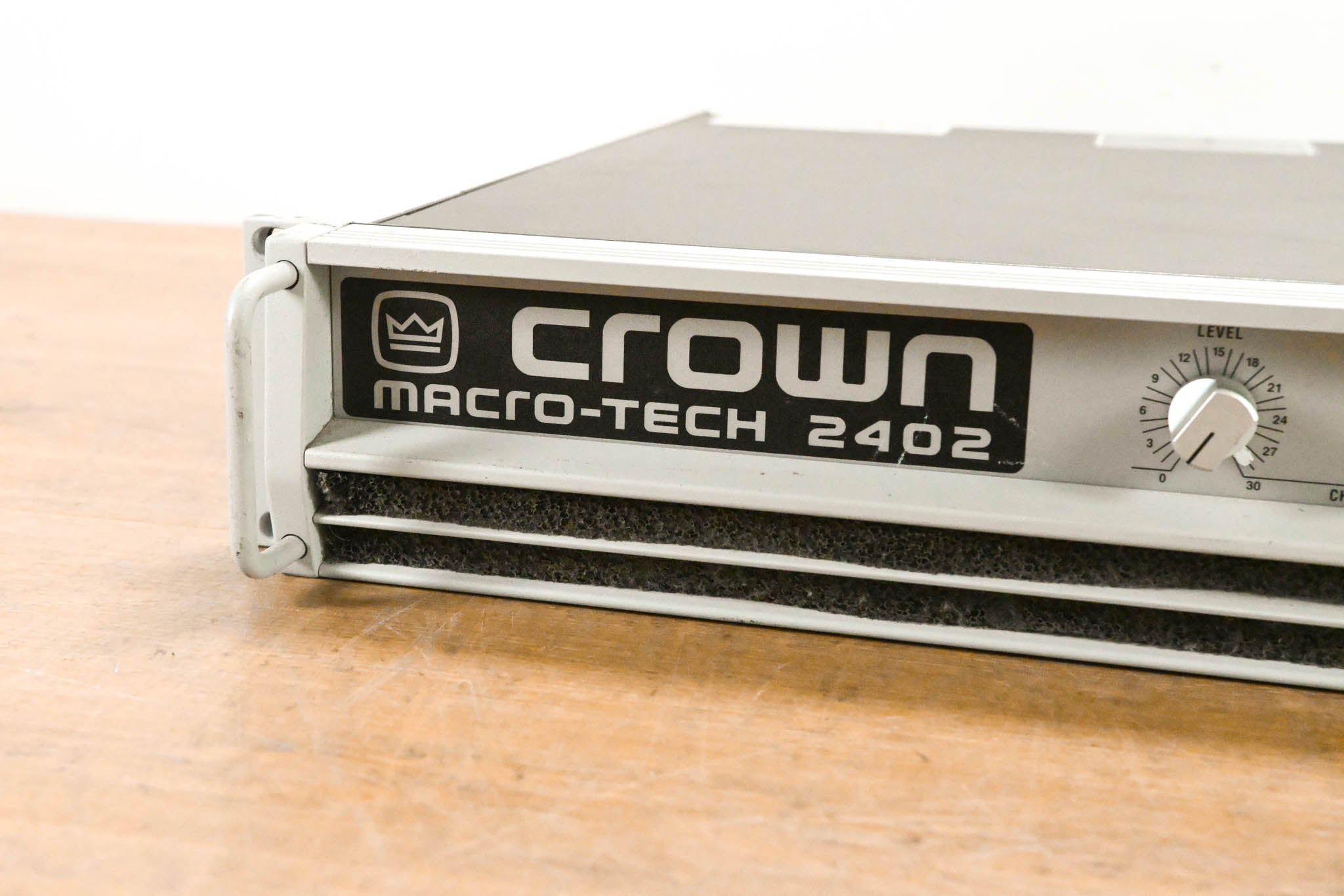 Crown Macro-Tech 2402 2-Channel Power Amplifier